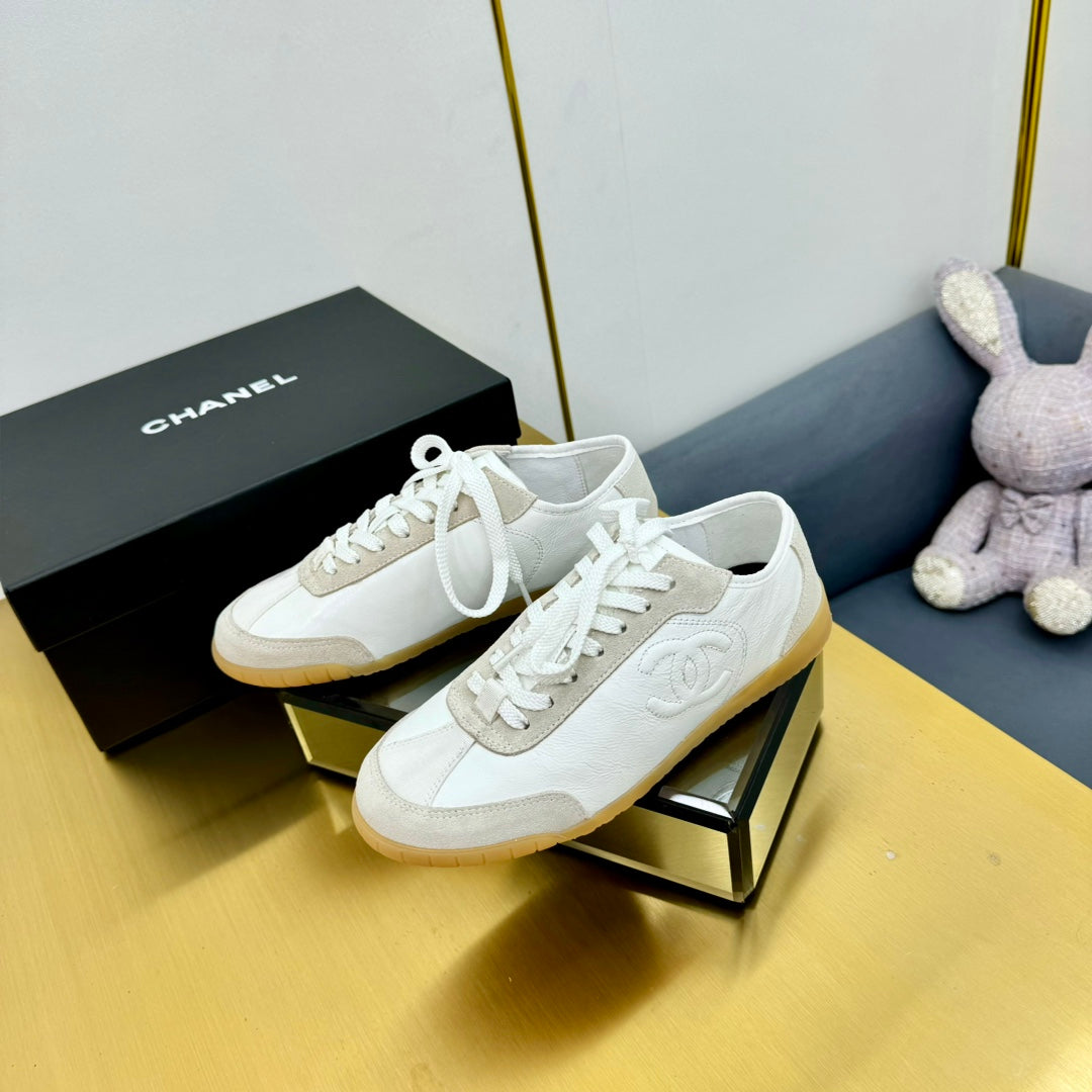 CC SNEAKER IN WHITE CALFSKIN AND SUEDE、mysite、Cacoeks