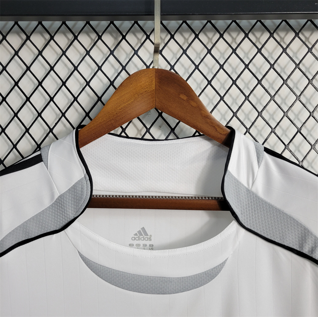 JerseysGala.com | Real Madrid Retro 06-07 Home Stadium Jersey -Customize Name, Number and Patch | Worldwide Shipping