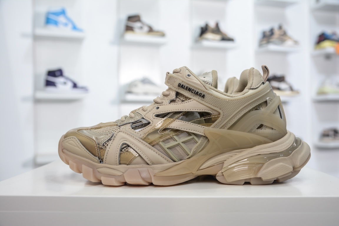 Balenciaga Track 2.0 Trainer in Beige、mysite、Cacoeks