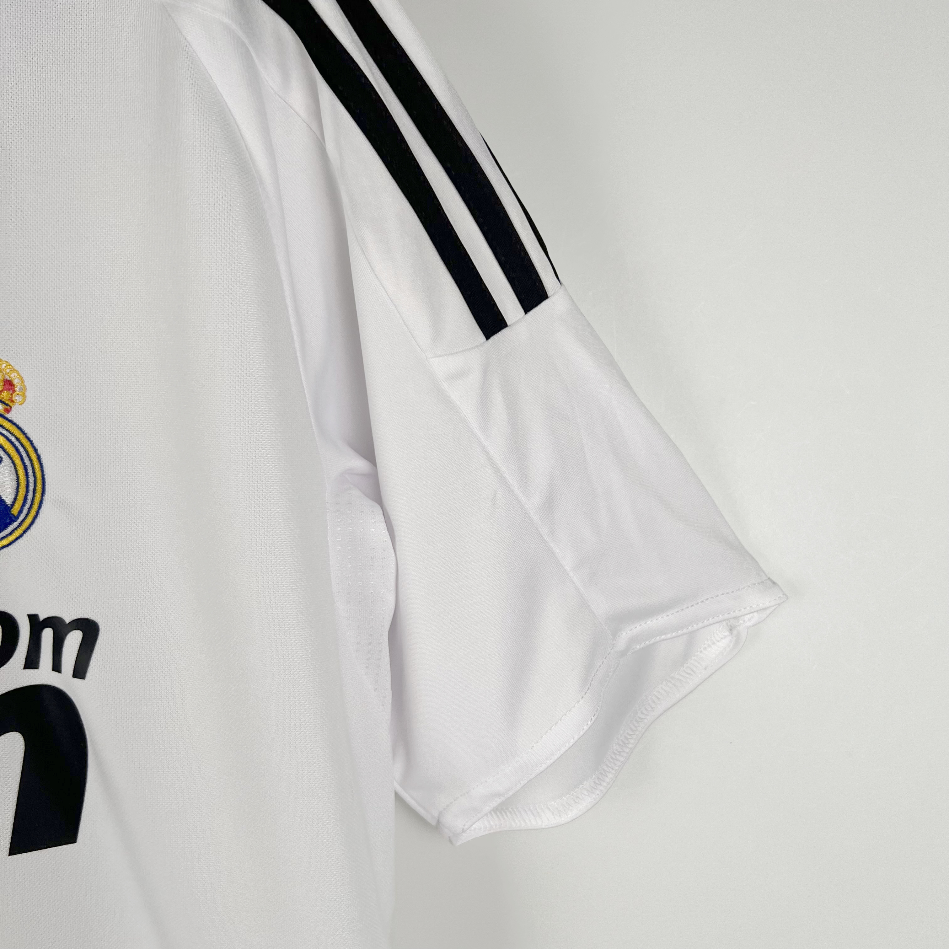 JerseysGala.com | Retro Real Madrid 08-09 Home Stadium Jersey -Customize Name, Number and Patch | Worldwide Shipping