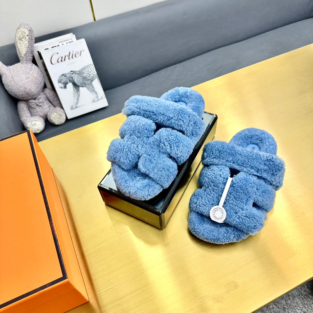 CHYPRE SANDAL IN OCEAN BLUE SHEARLING、mysite、Cacoeks