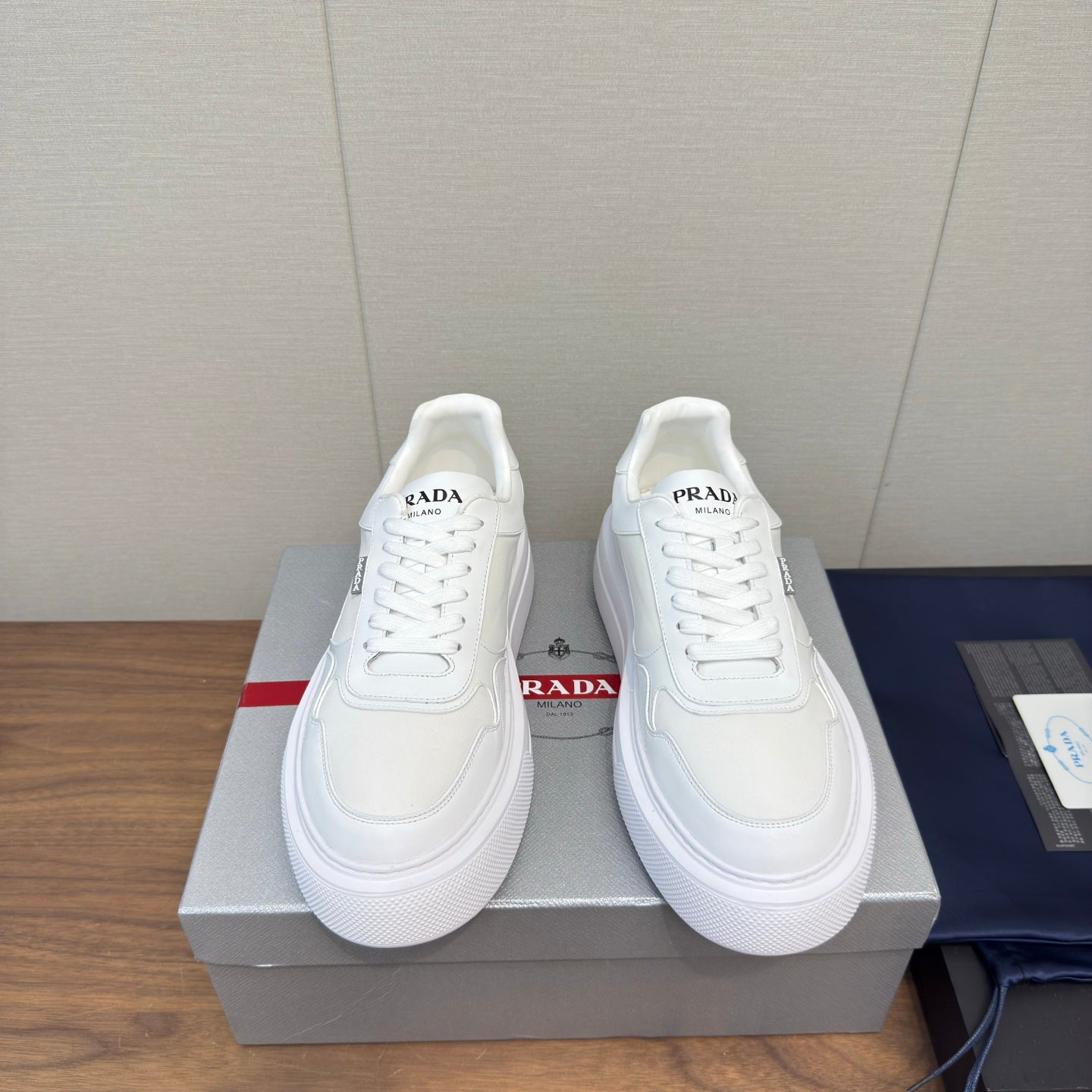 PRADA 25S DOWNTOWN BOLD SNEAKERS 45MM IN WHITE CALFSKIN、mysite、Cacoeks