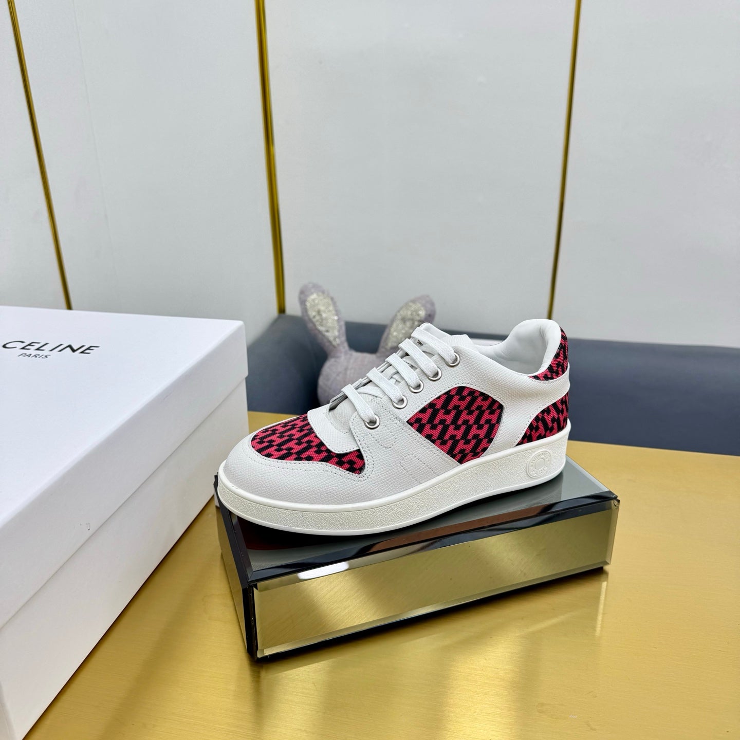 FREE SNEAKER IN WHITE CALFSKIN AND "H EN BIAIS" RED CANVAS.、mysite、Cacoeks