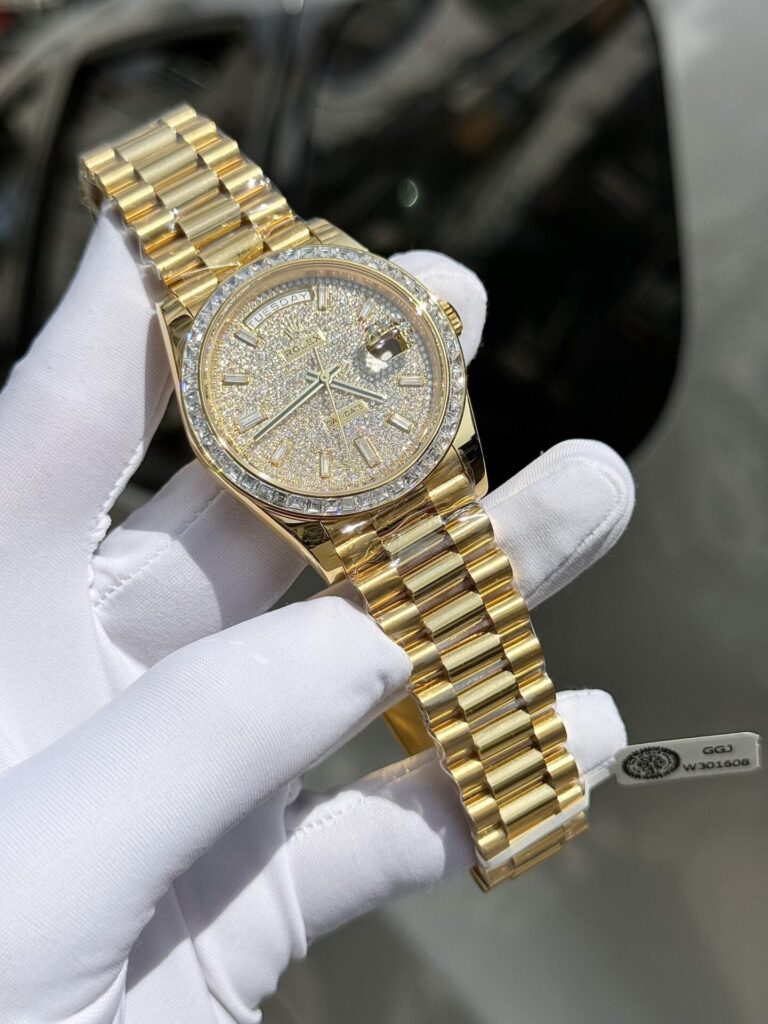 Đồng Hồ Kim Cương Rolex Day-Date Độ Moissanite Baguette GM V2 40mm (1)