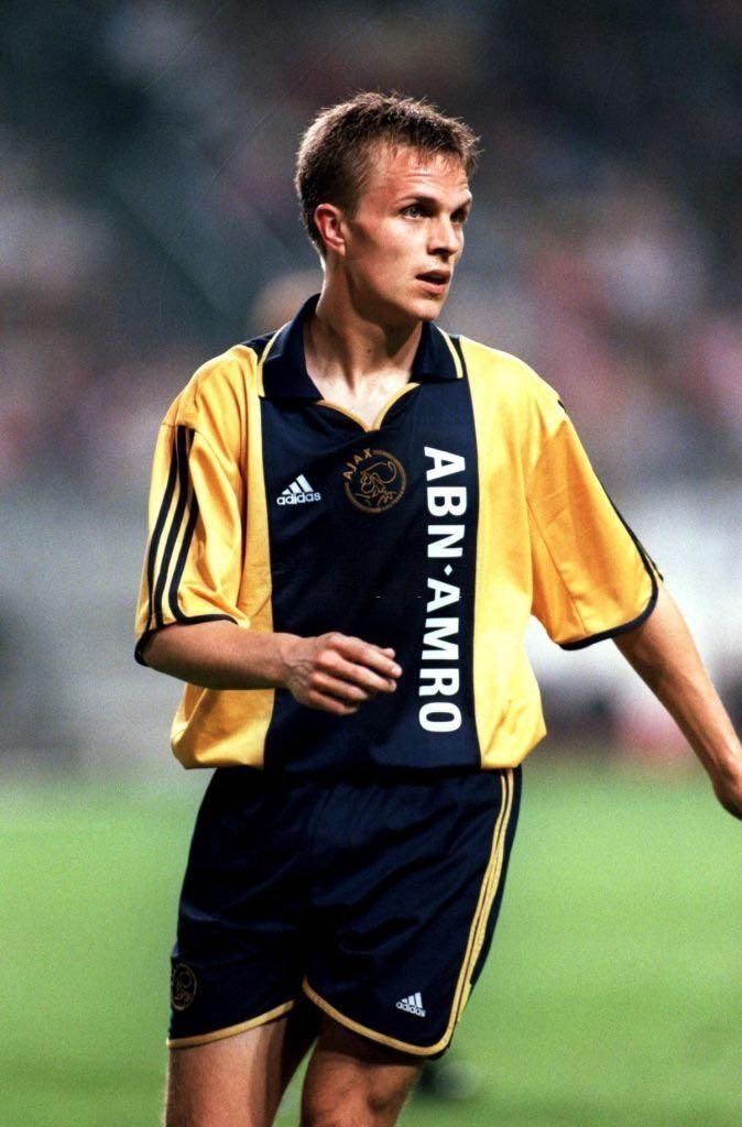 GlobeJersey-Retro Ajax 2000-01 Away Jersey
