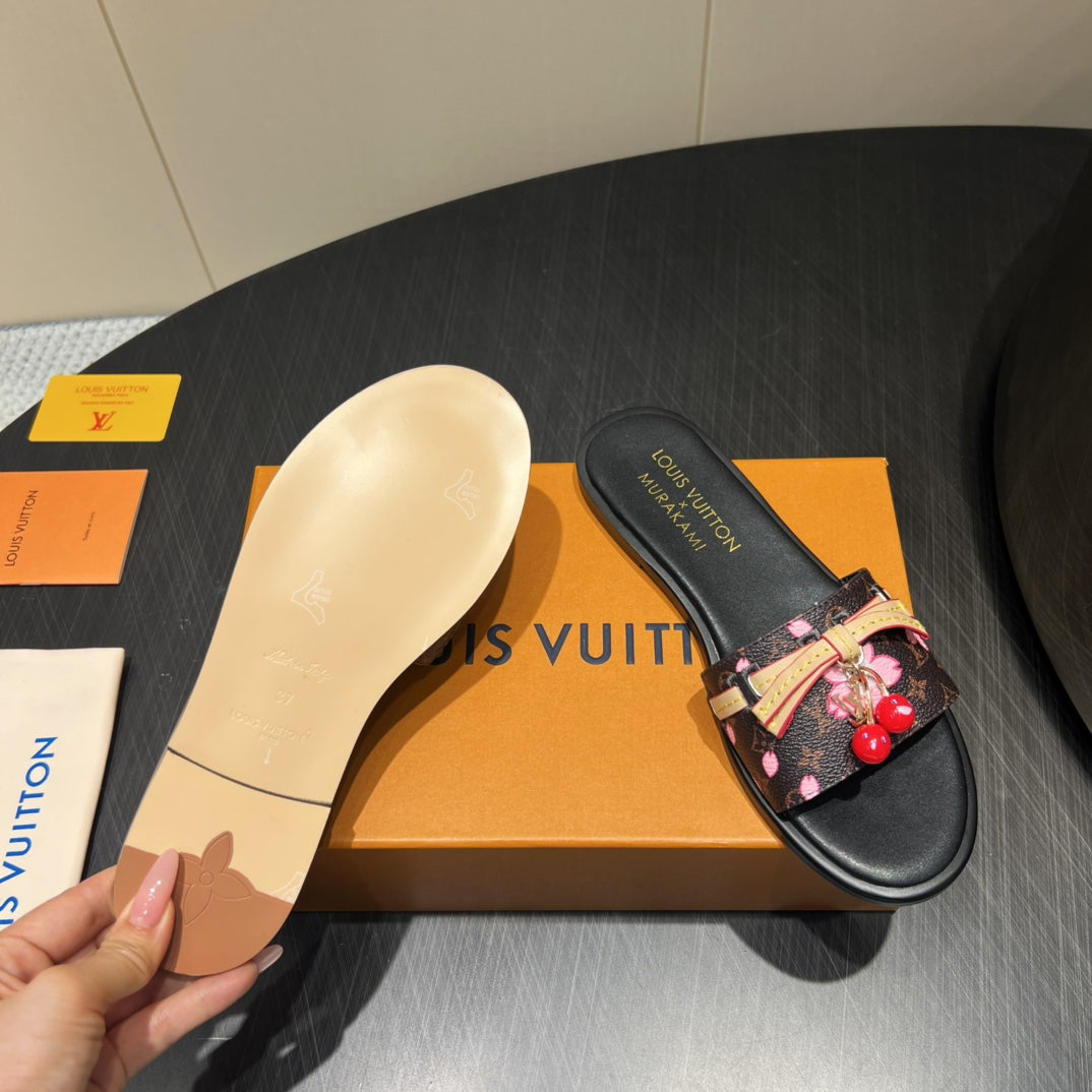 LV SLIDE SANDALS 25S IN DARK BROWN AND BLACK CALFSKIN WITH CHERRY BLOSSOM BUCKLE、mysite、Cacoeks
