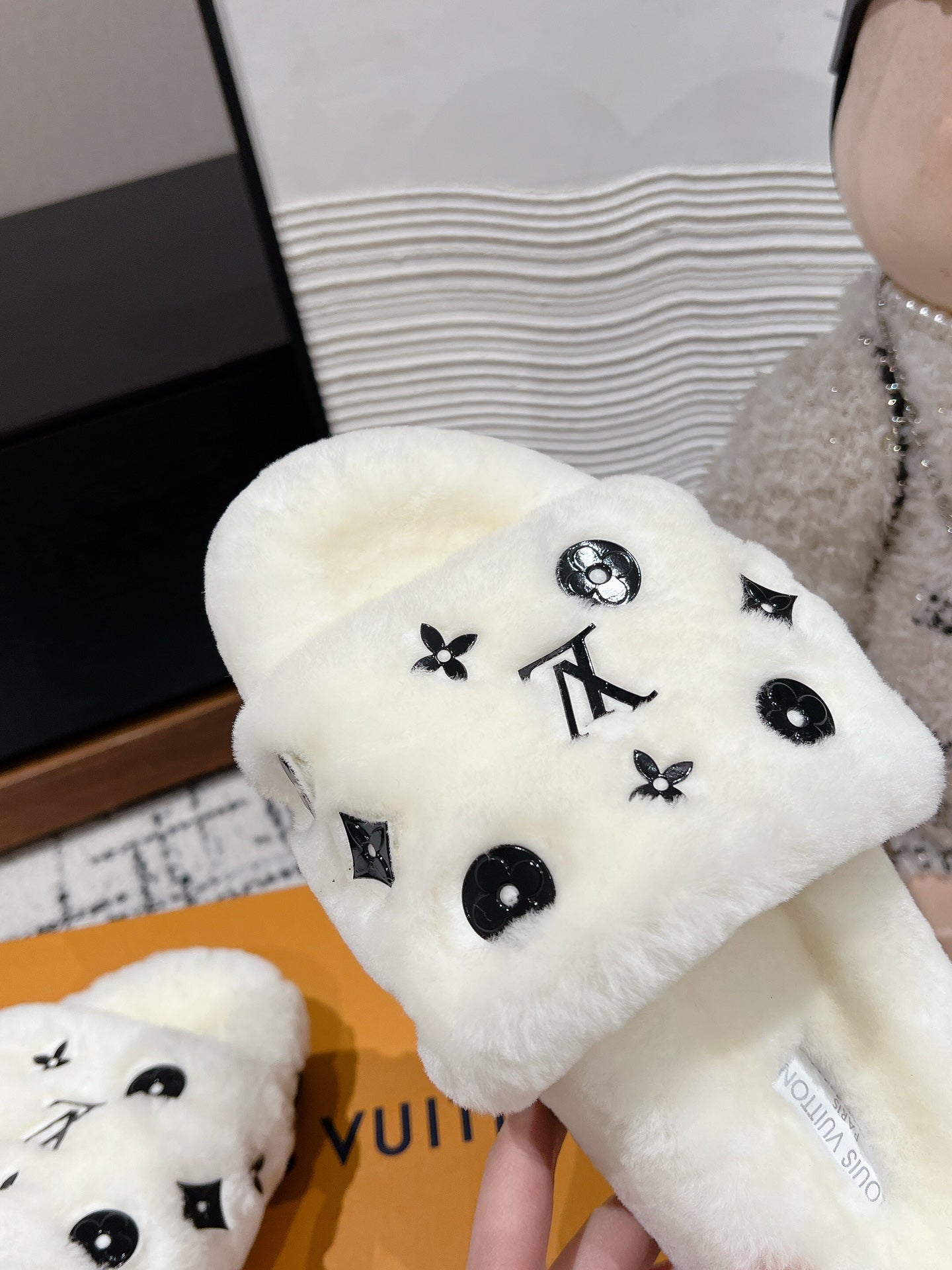 SLIPPER IN WHITE WOOL、mysite、Cacoeks