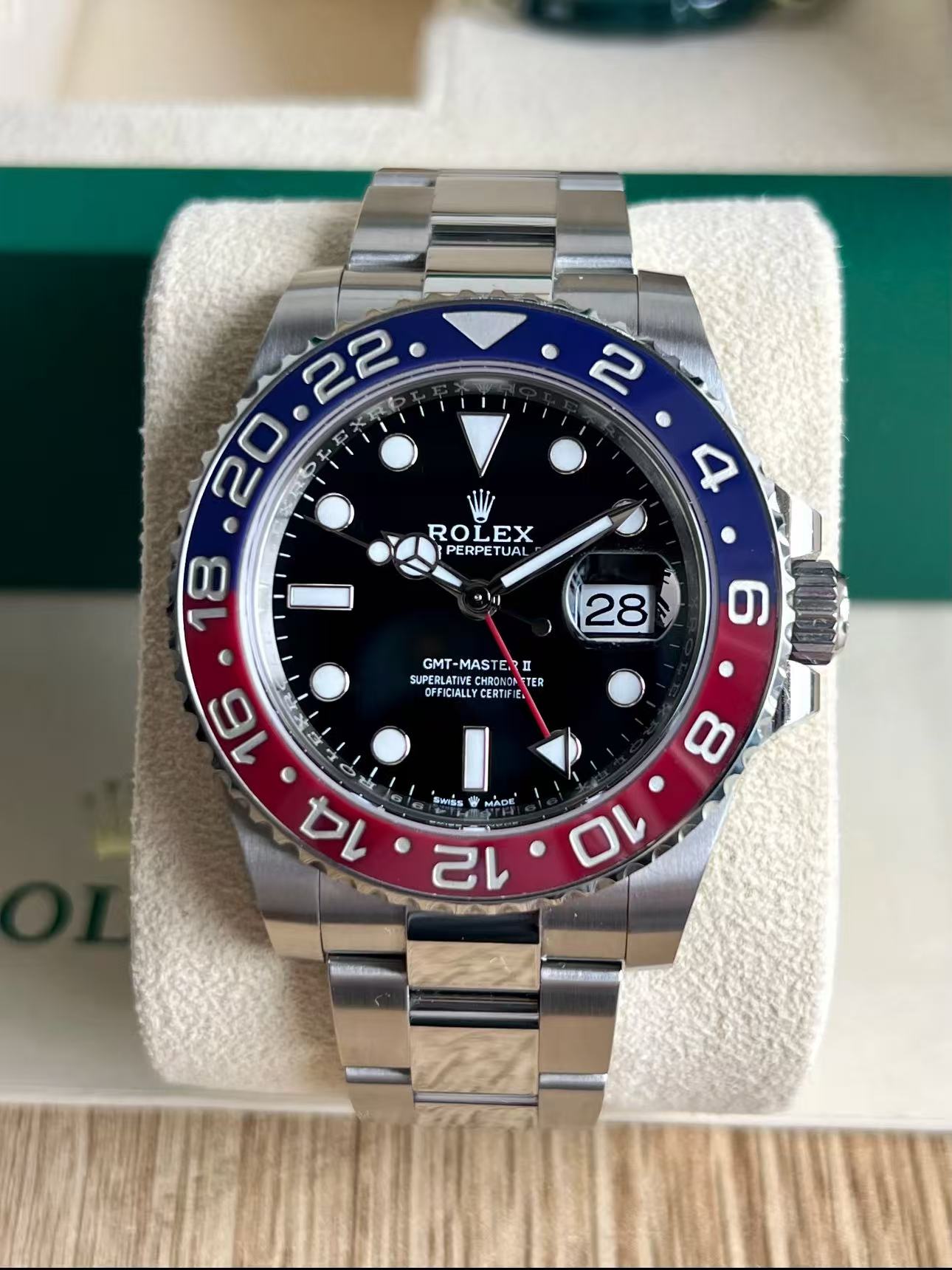 Rolex GMT Masterl Pepsi Super CloneSwiss Replica Watch Ref 126710BLRO3285 Swiss Movement