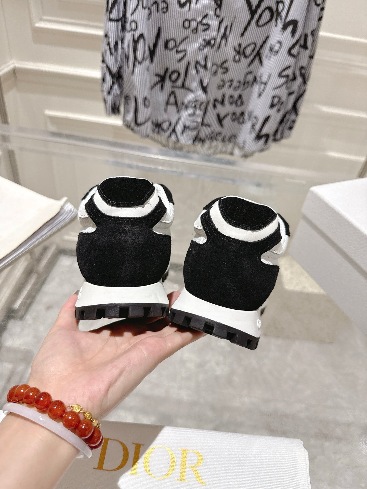 DIOR 25S C'EST DIOR SNEAKER IN WHITE BLACK CALFSKIN AND SUEDE、mysite、Cacoeks