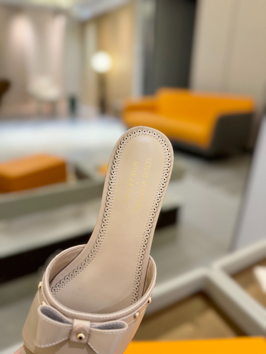 LV X TM 6AM FLAT MULE IN LINEN TAN CALFSKIN、mysite、Cacoeks