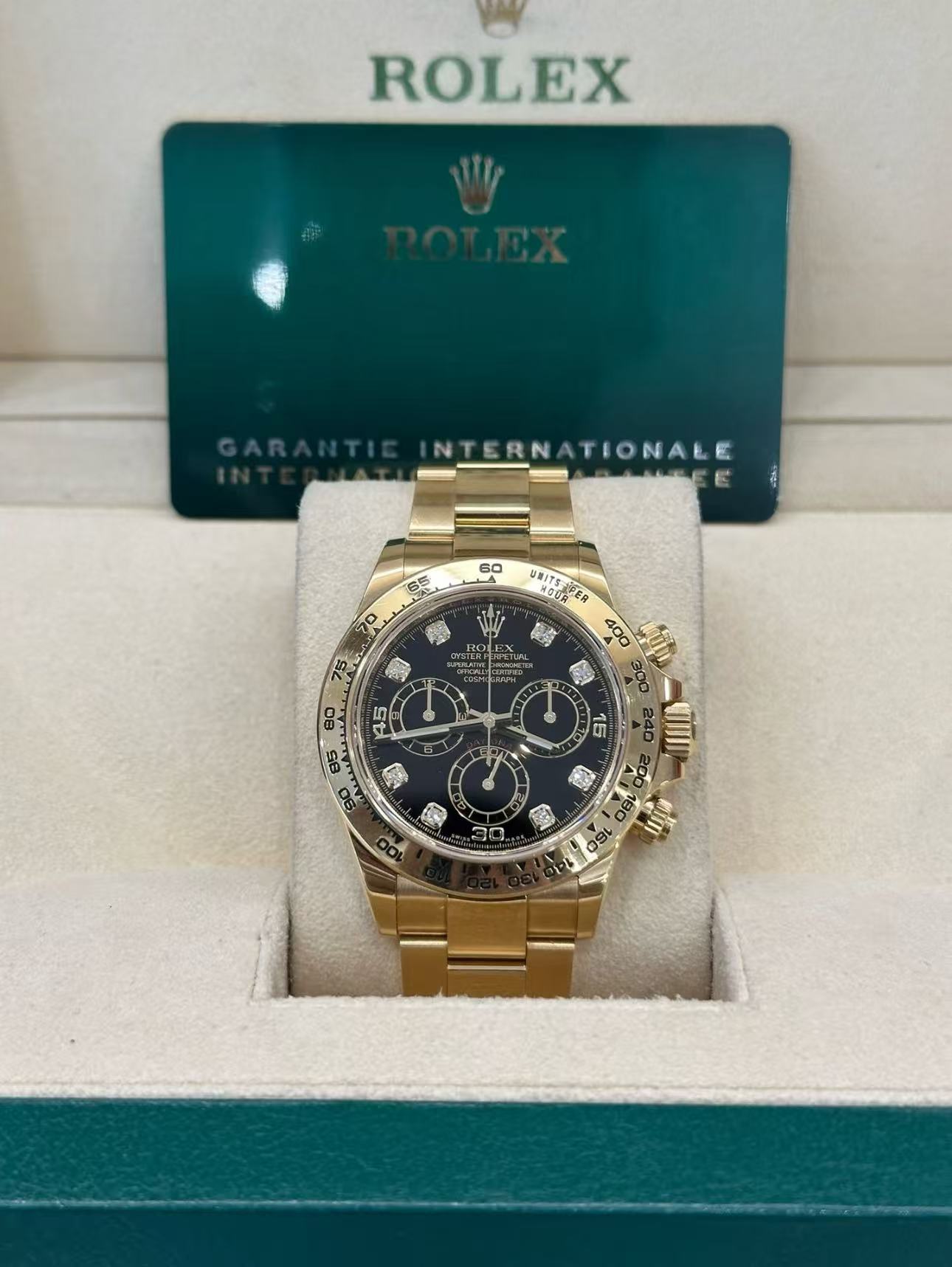 Rolex Daytona Black Dial Super Clone SwissReplica Watch 18kGold Bracelet Ref 116508-4130 Swiss Movement