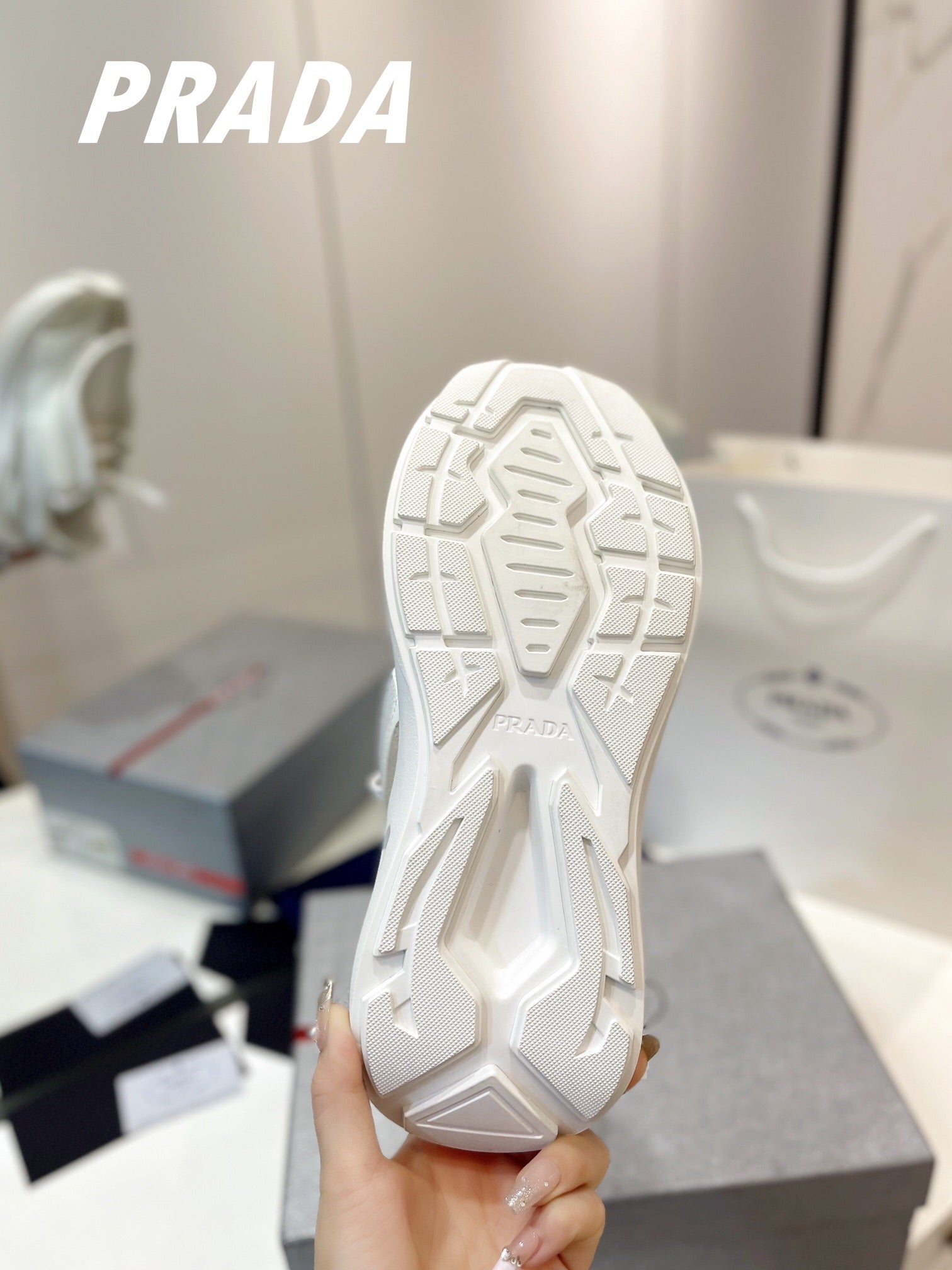 PRA SYSTEME BRUSHED SNEAKERS WHITE CALFSKIN、mysite、Cacoeks