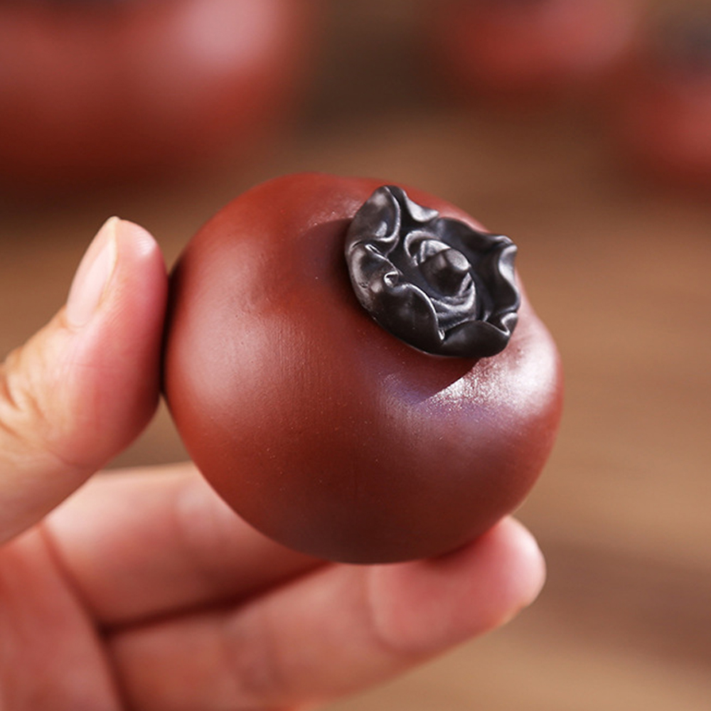 GEEK BAR-https://www.hot-toy.com/