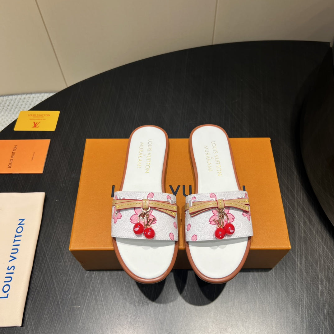 LV SLIDE SANDALS 25S IN WHITE CALFSKIN WITH CHERRY BLOSSOM BUCKLE、mysite、Cacoeks
