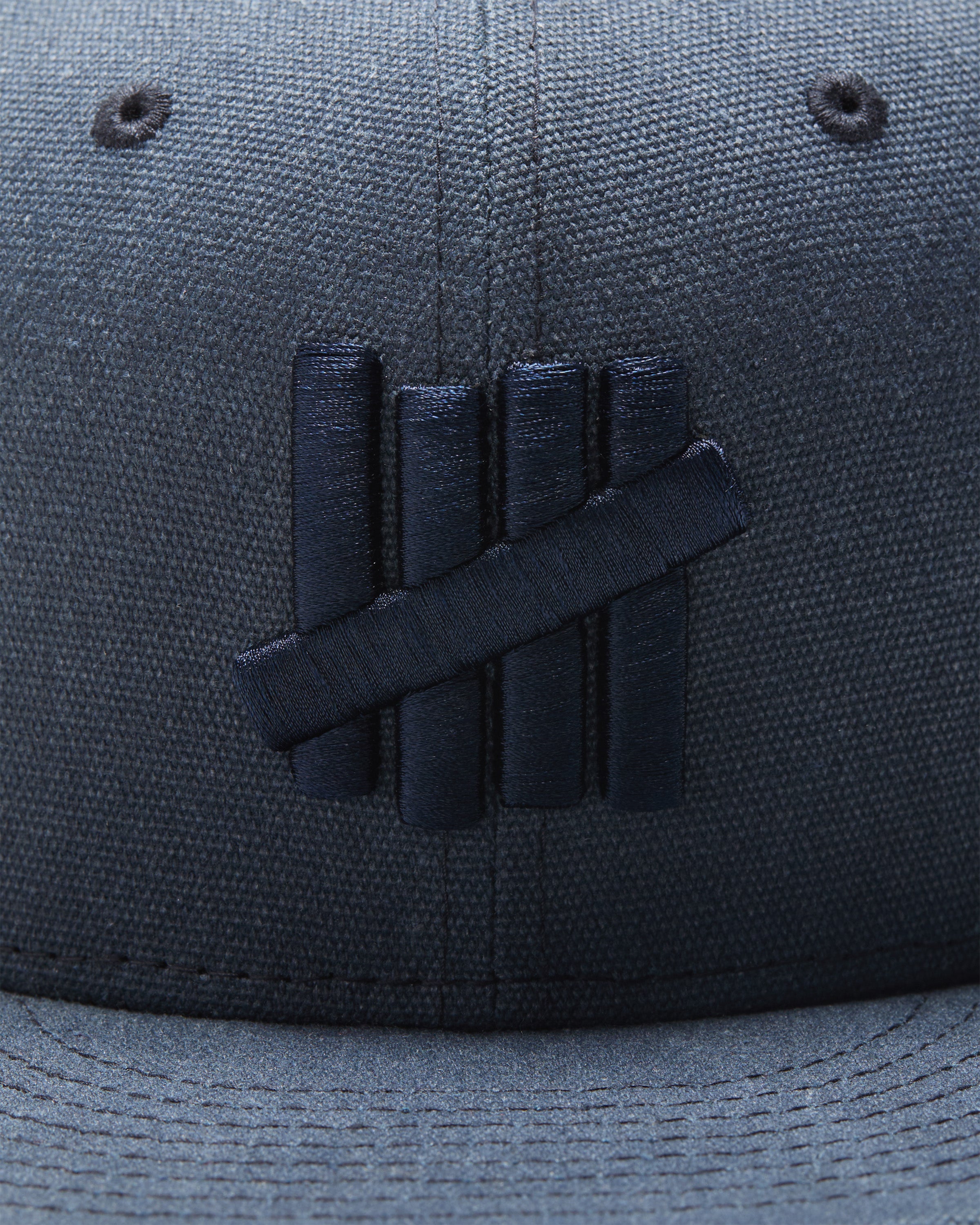 UNDEFEATED X NE ICON CANVAS FITTED