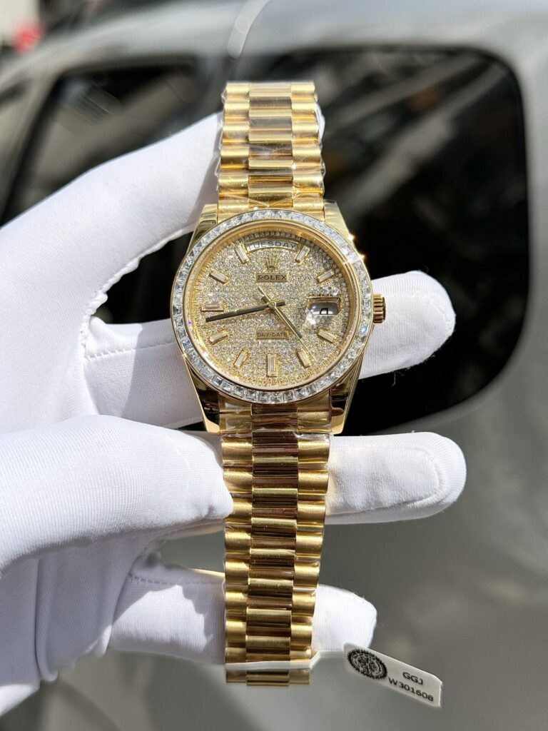 Đồng Hồ Kim Cương Rolex Day-Date Độ Moissanite Baguette GM V2 40mm (1)