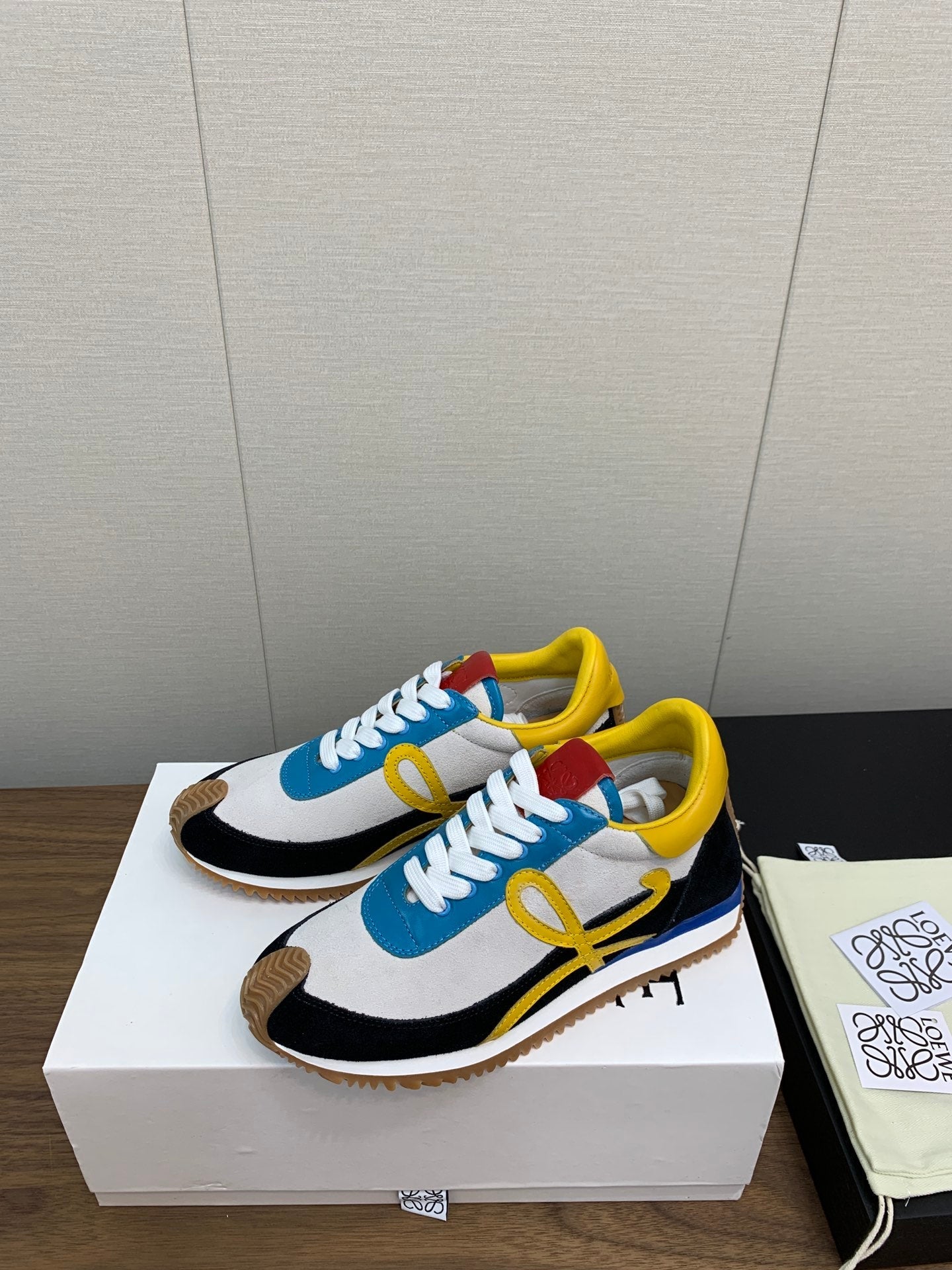 LW FLOW RUNNER SNEAKER WHITE-BLUE SUEDE、mysite、Cacoeks