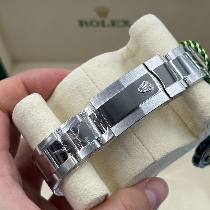 兼职  林炎: luxecystore