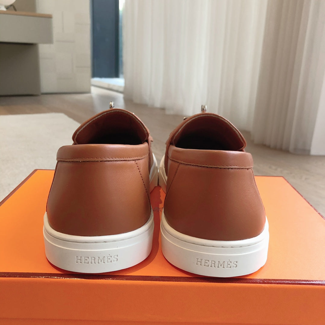 GAME SLIP-ON SNEAKER CARAMEL WITH TASSELS CALFSKIN、mysite、Cacoeks