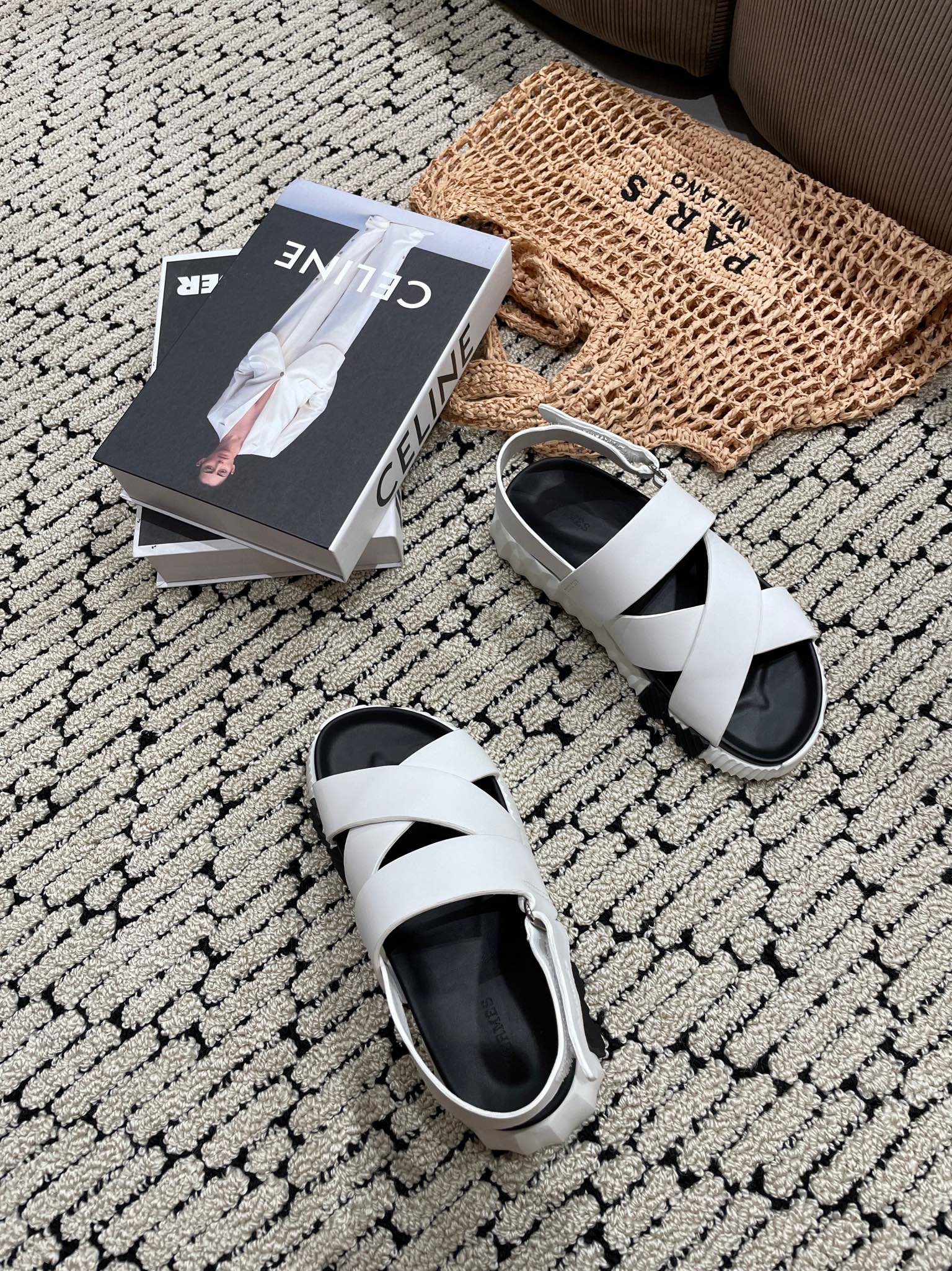 ELECTRIC SANDAL BLACK MIX CREAMY WHITE CALFSKIN、mysite、Cacoeks