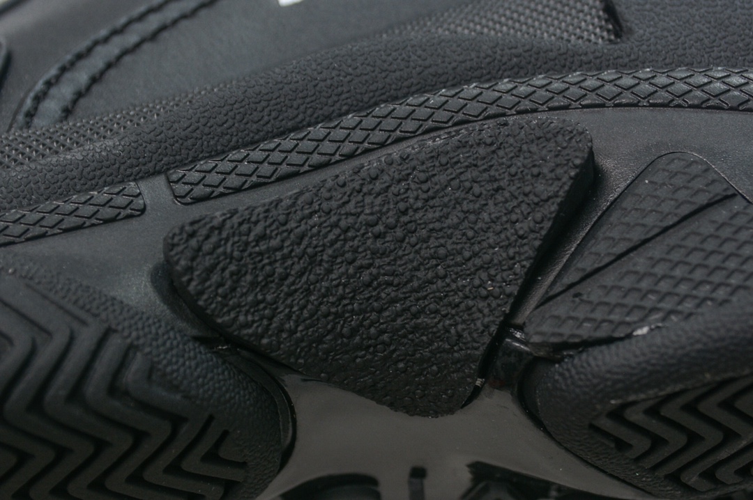 Balenciaga Triple S Sneaker in Black、mysite、Cacoeks
