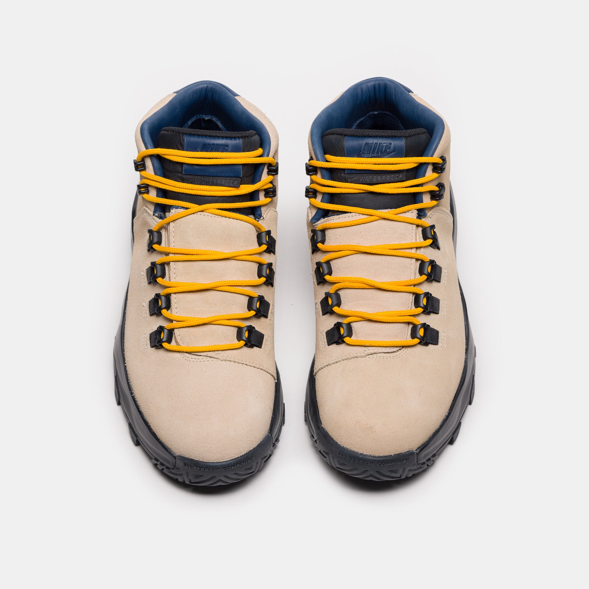 Cygnal Boot in Desert Ore/Navy/Black/University Gold
