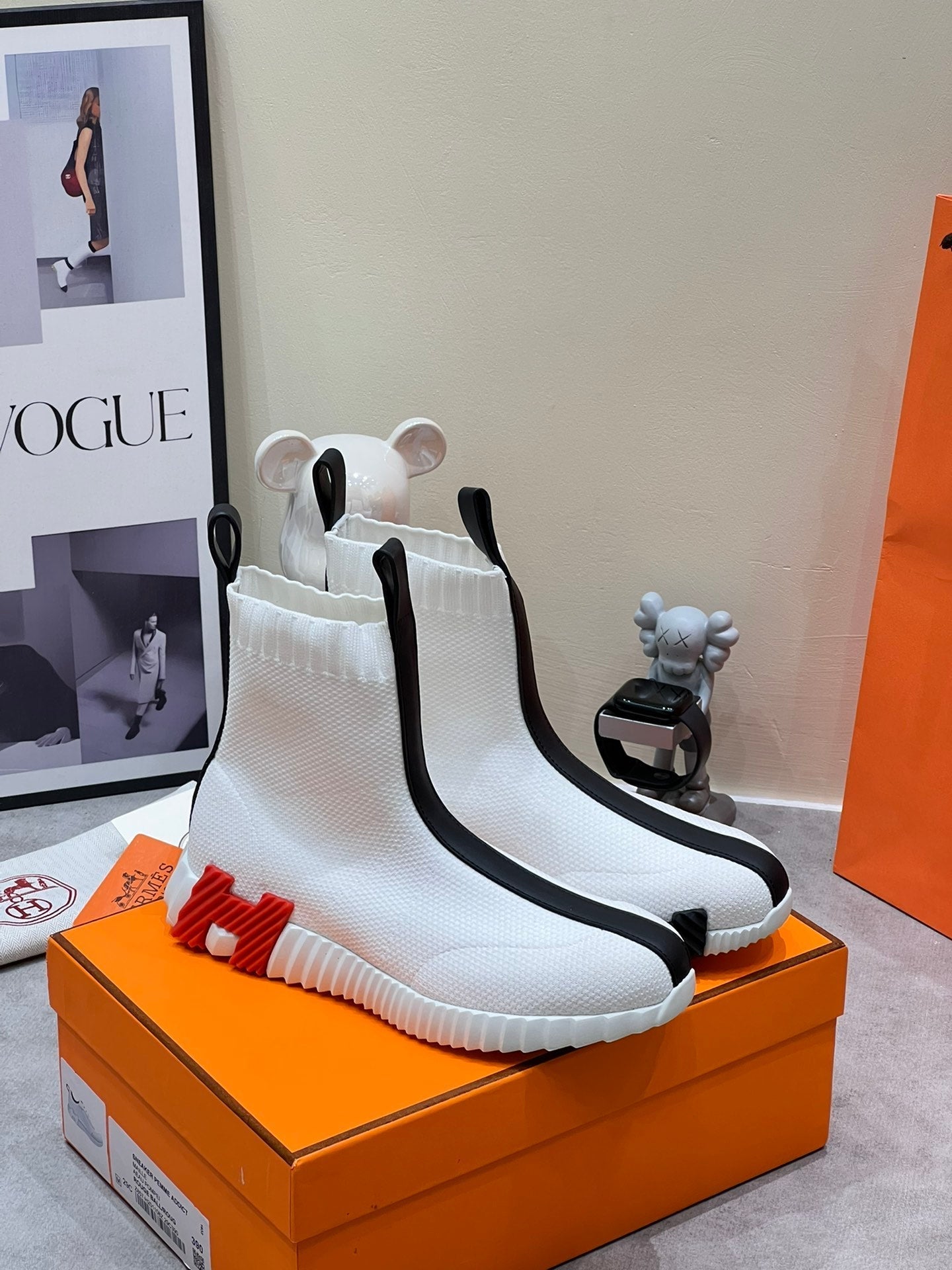 H FUN CLASSIC SNEAKER STYLISH WHITE AND BLACK LINE FABRIC、mysite、Cacoeks