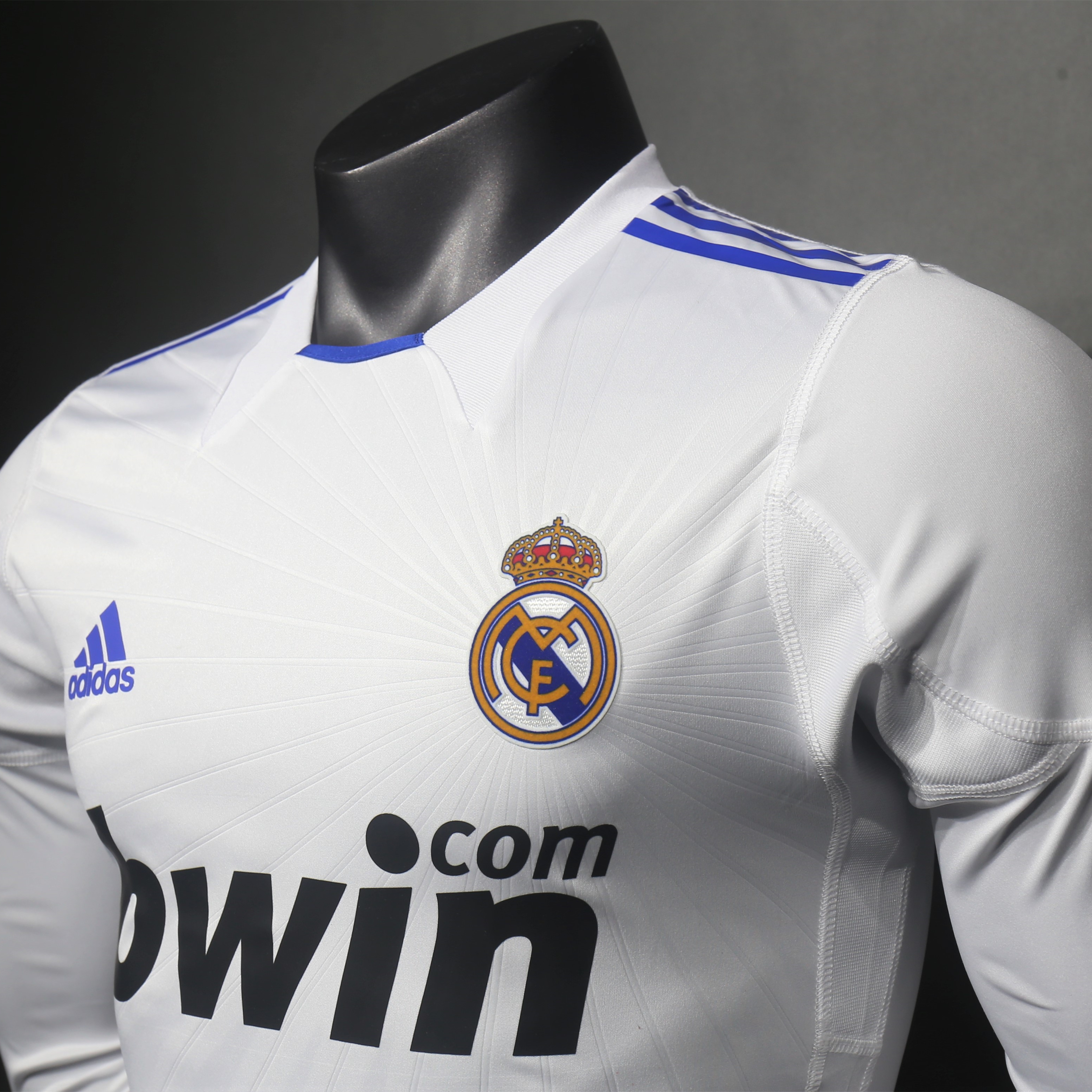 GlobeJersey-Retro Real Madrid 10-11 Home Long Sleeve Jersey - Player Version