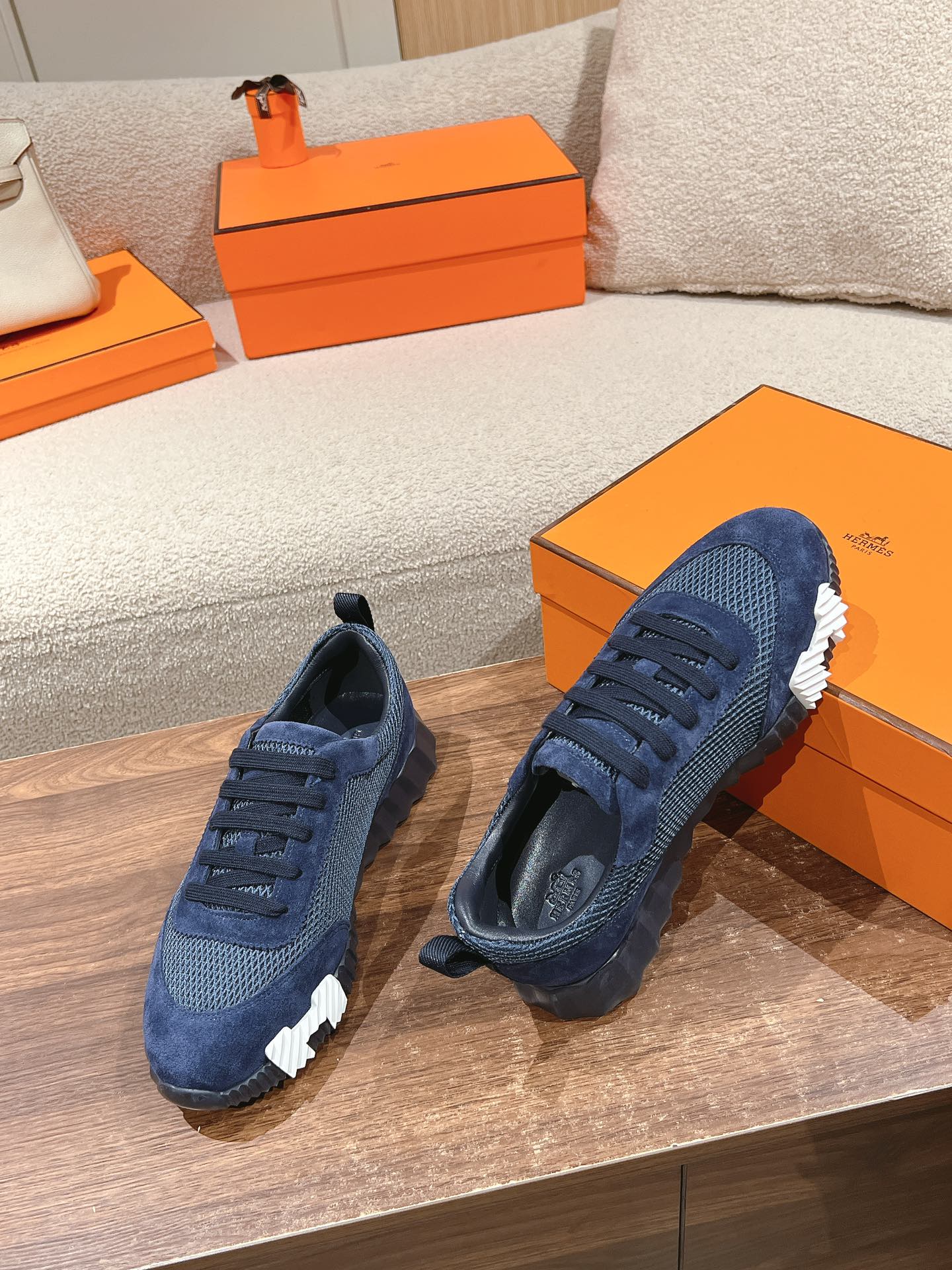 MAINLAND SNEAKER IN CLASSIC BLUE SUEDE AND BREATHABLE MESH FABRIC、mysite、Cacoeks