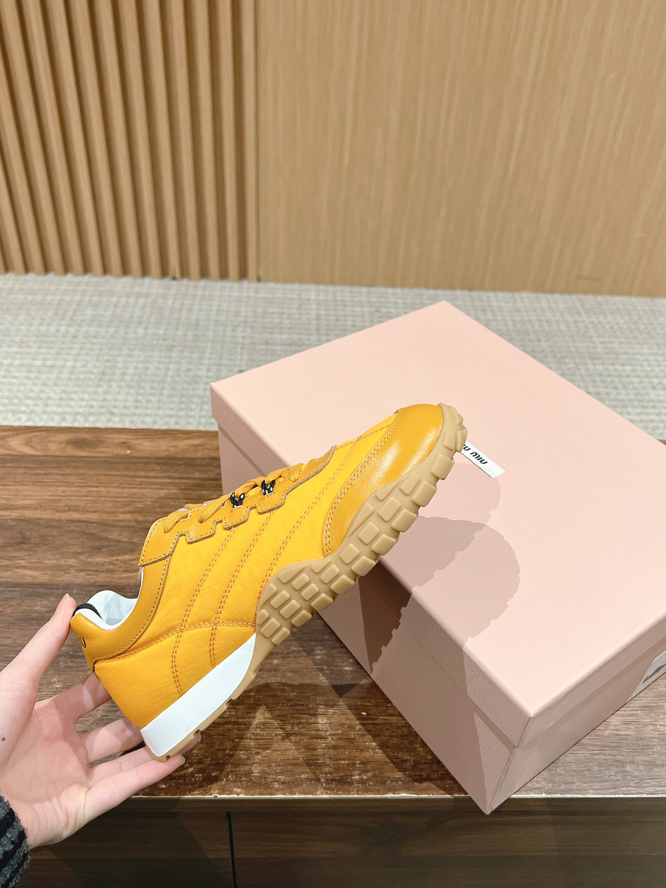 RUNNING SNEAKERS IN YELLOW LAMBSKIN AND FABRIC ANTI-SLIP RUBBER SOLE、mysite、Cacoeks