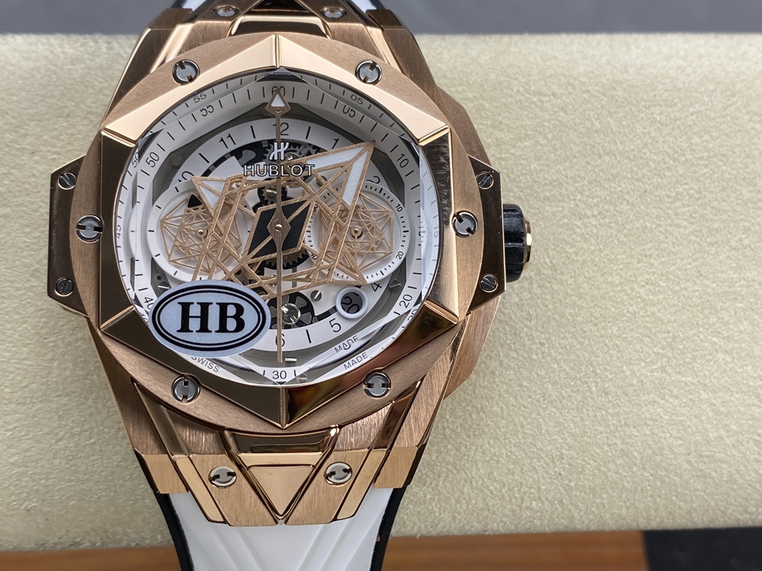 Hublot Big Bang Titanium 418.OX.2001.RX.MXM20-fasswatch