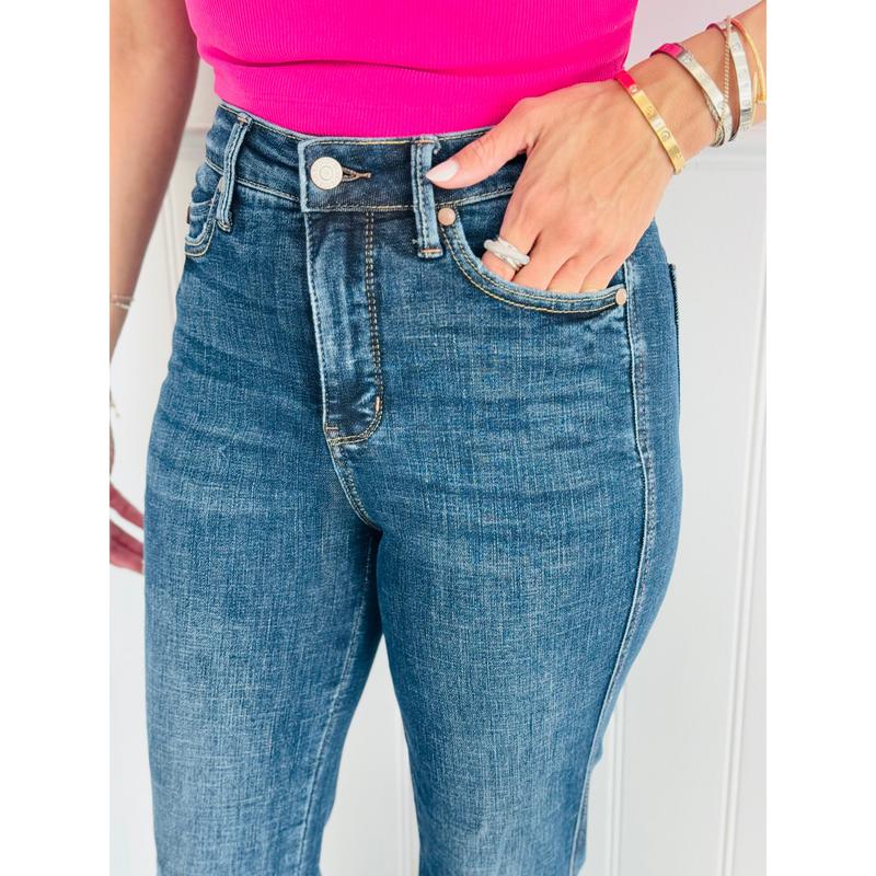Judy Blue Supernatural Tummy Control Jeans (Reg. and Plus) 2
