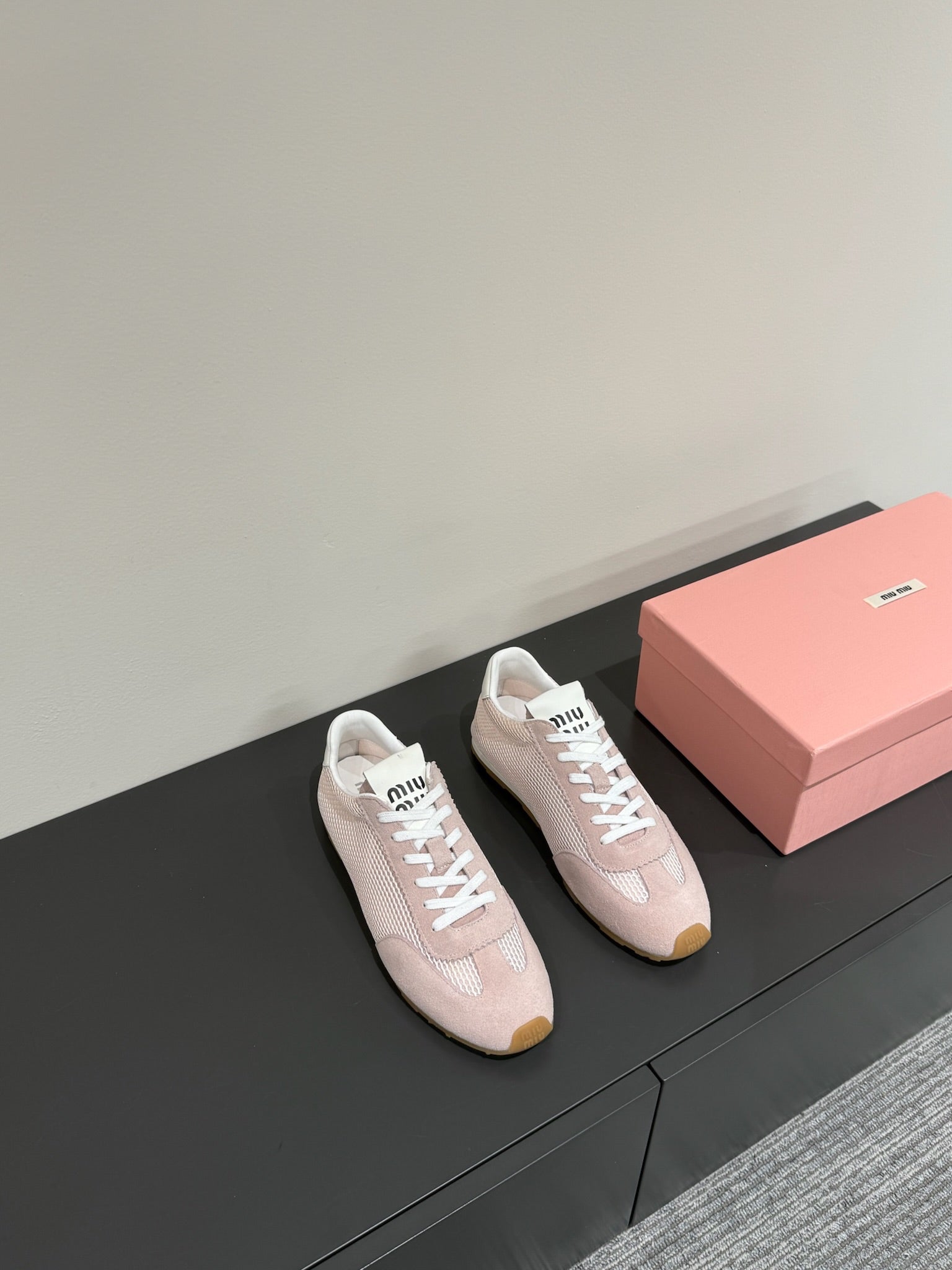 RETRO SNEAKERS IN PASTEL PINK MESH AND SUEDE、mysite、Cacoeks