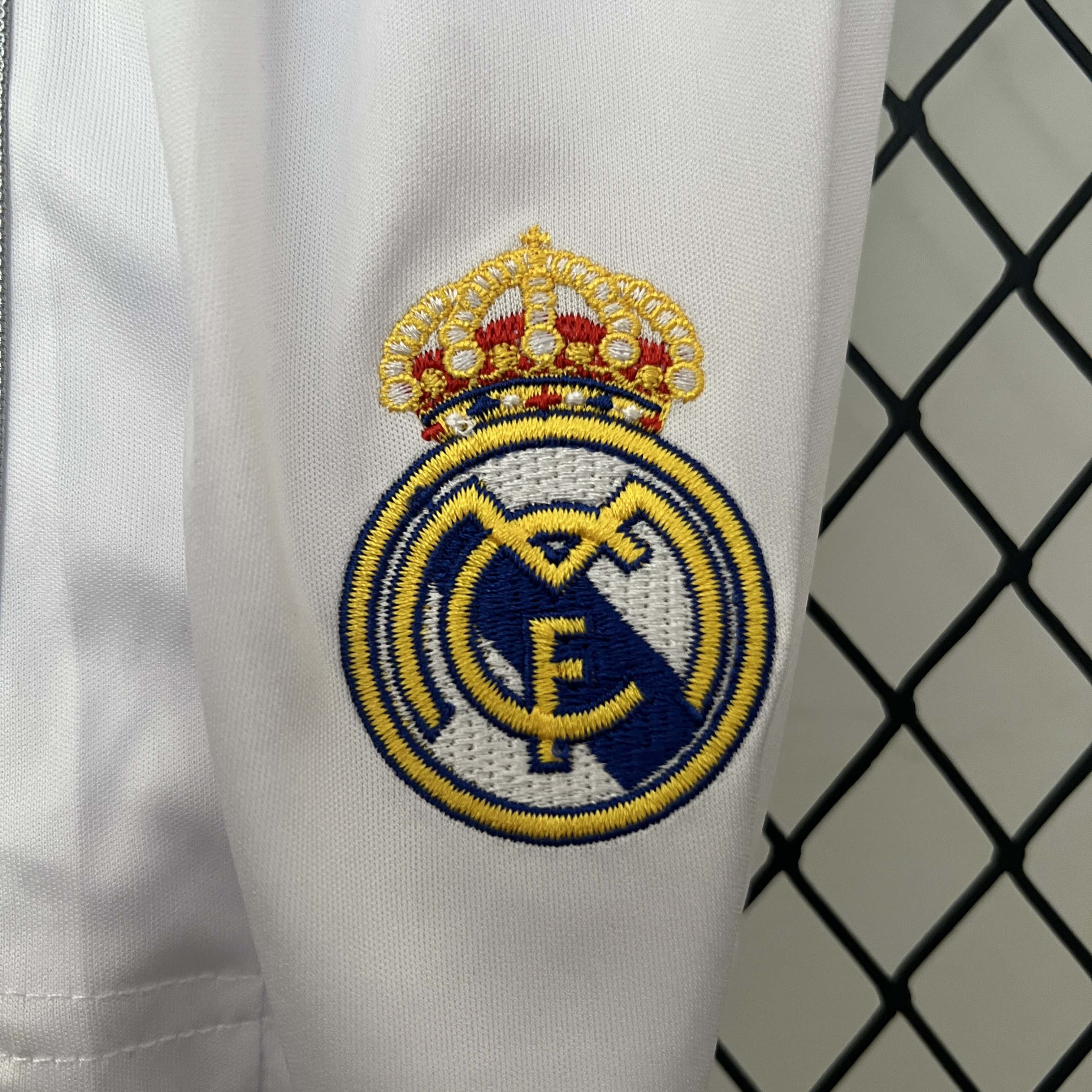 2013/2014 Retro Real Madrid Home Football Shirt 1:1 Thai Quality Kids Size:football jersey mysite: unitedjerseyfootball 邓江浪:football