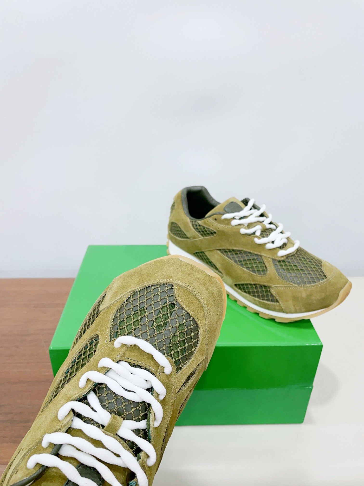 ORBIT SNEAKER IN OLIVE GREEN SUEDE AND TECHNICAL MESH、mysite、Cacoeks