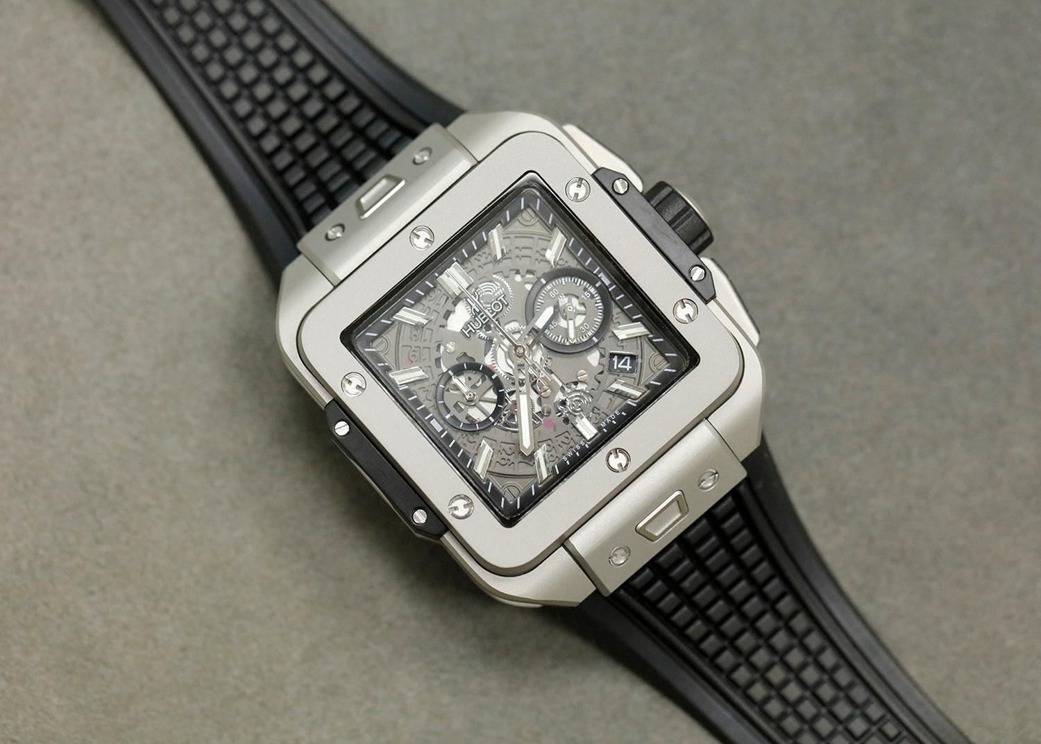 Hublot Square Bang Unico All Black 821.CI.0170.RX 42mm-fasswatch