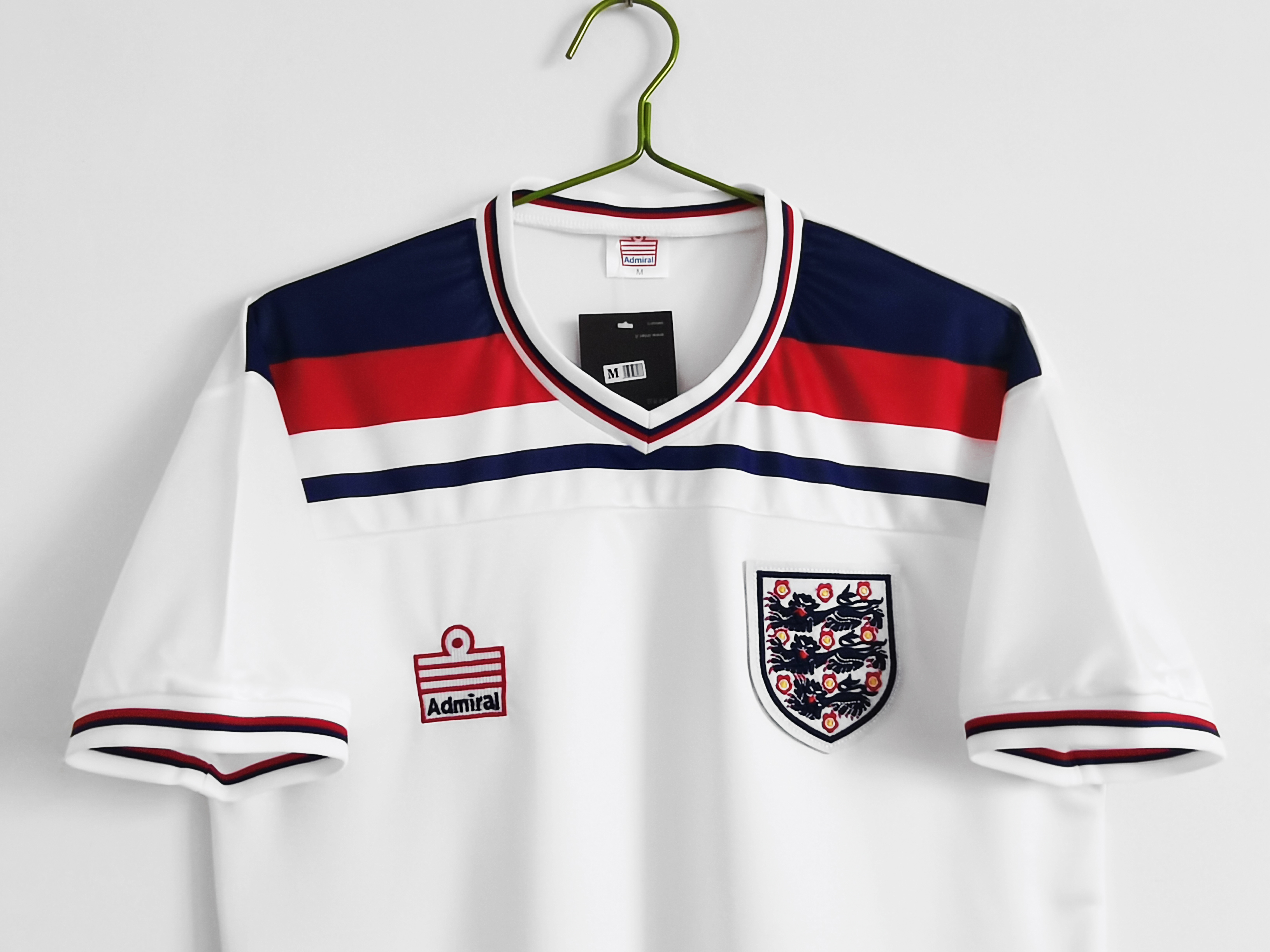 GlobeJersey-Retro England 1982 Home Stadium Jersey