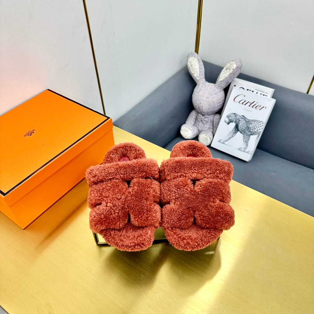 CHYPRE SANDAL IN BRONZE BROWN SHEARLING、mysite、Cacoeks