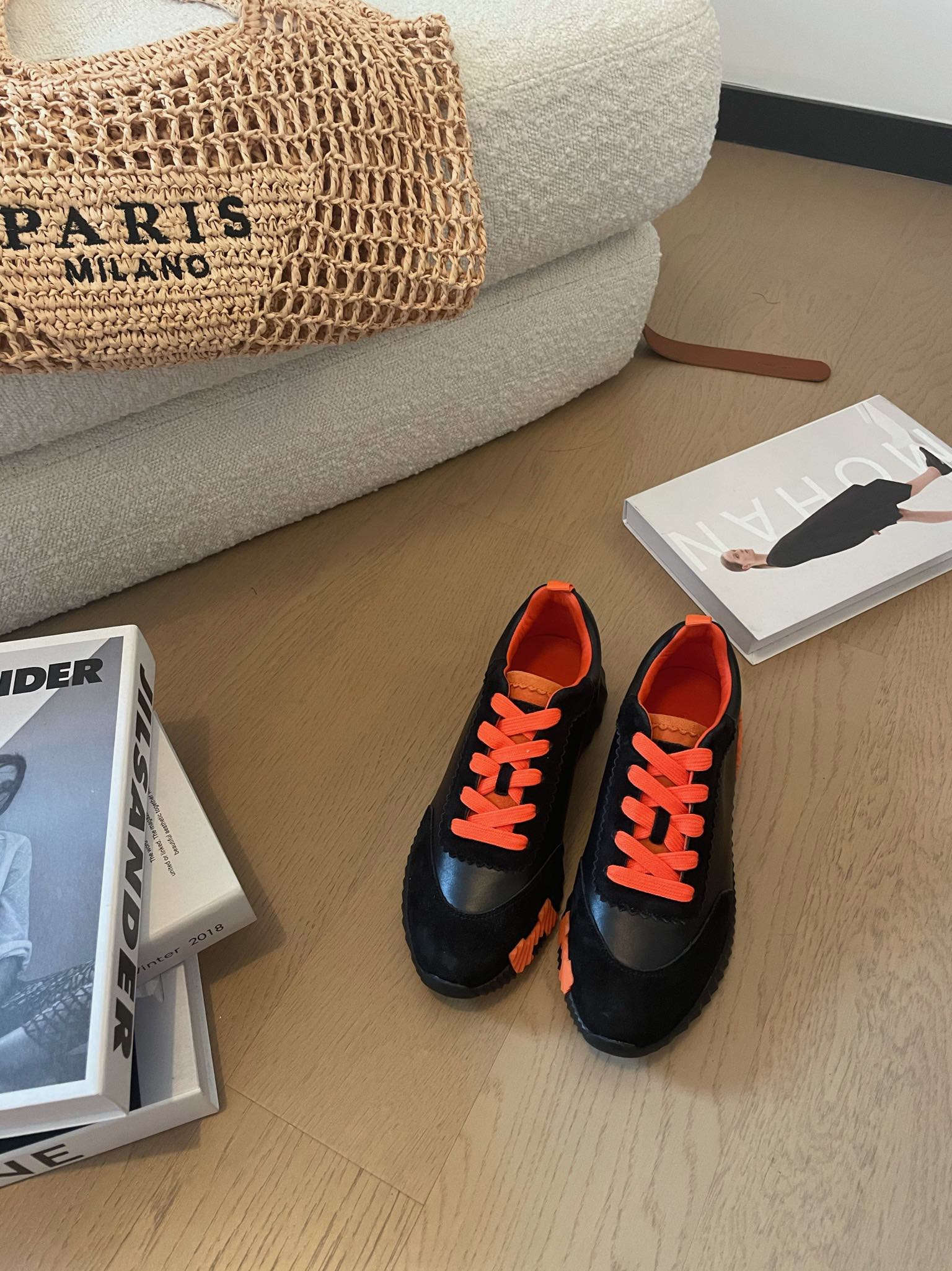 BOUNCING SNEAKERS BLACK CALFSKIN WITH ORANGE LACES、mysite、Cacoeks