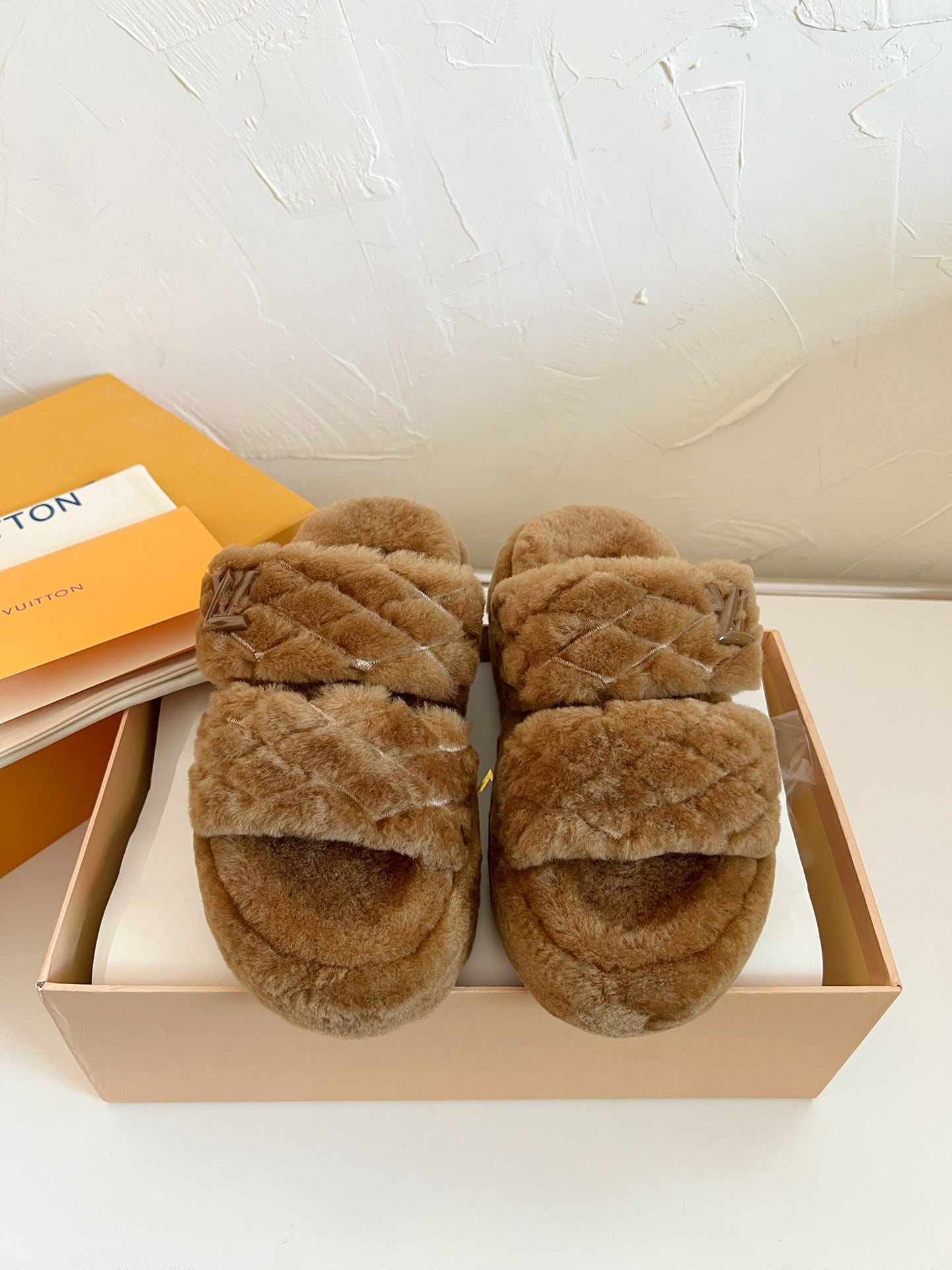 LV SUNSET PLATFORM COMFORT MULE IN CHOCOLATE BROWN SHEARLING、mysite、Cacoeks