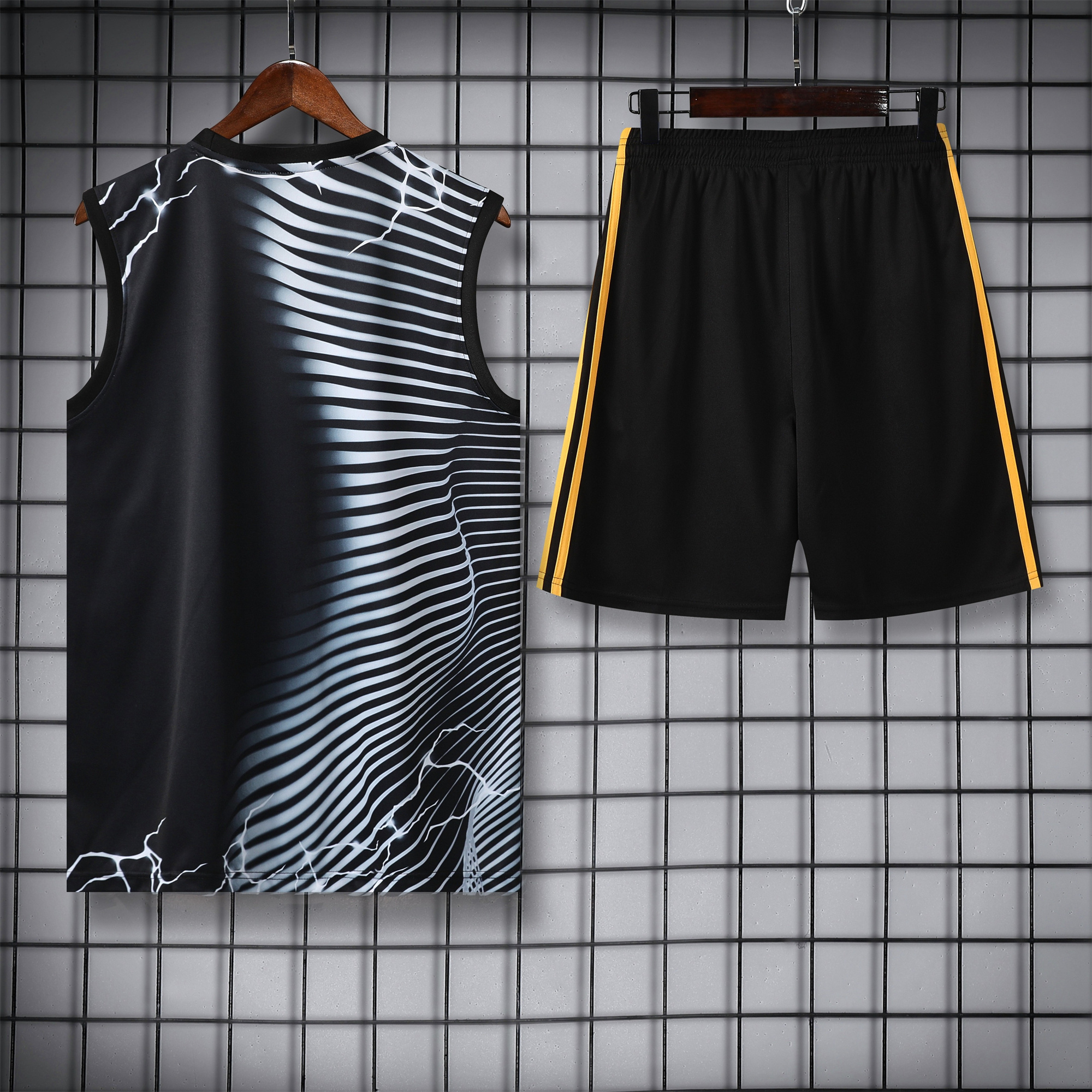 Higojerseys-Real Madrid 24-25 Vest Training Set - White & Black Leopard