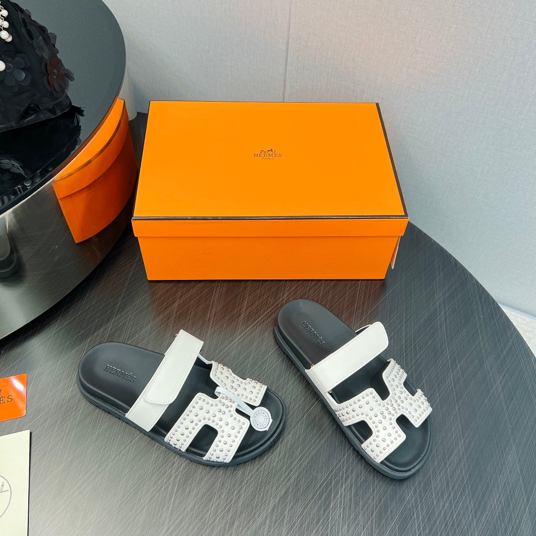 CHYPRE SANDAL WHITE MIX BLACK CALFSKIN STYLIZED、mysite、Cacoeks