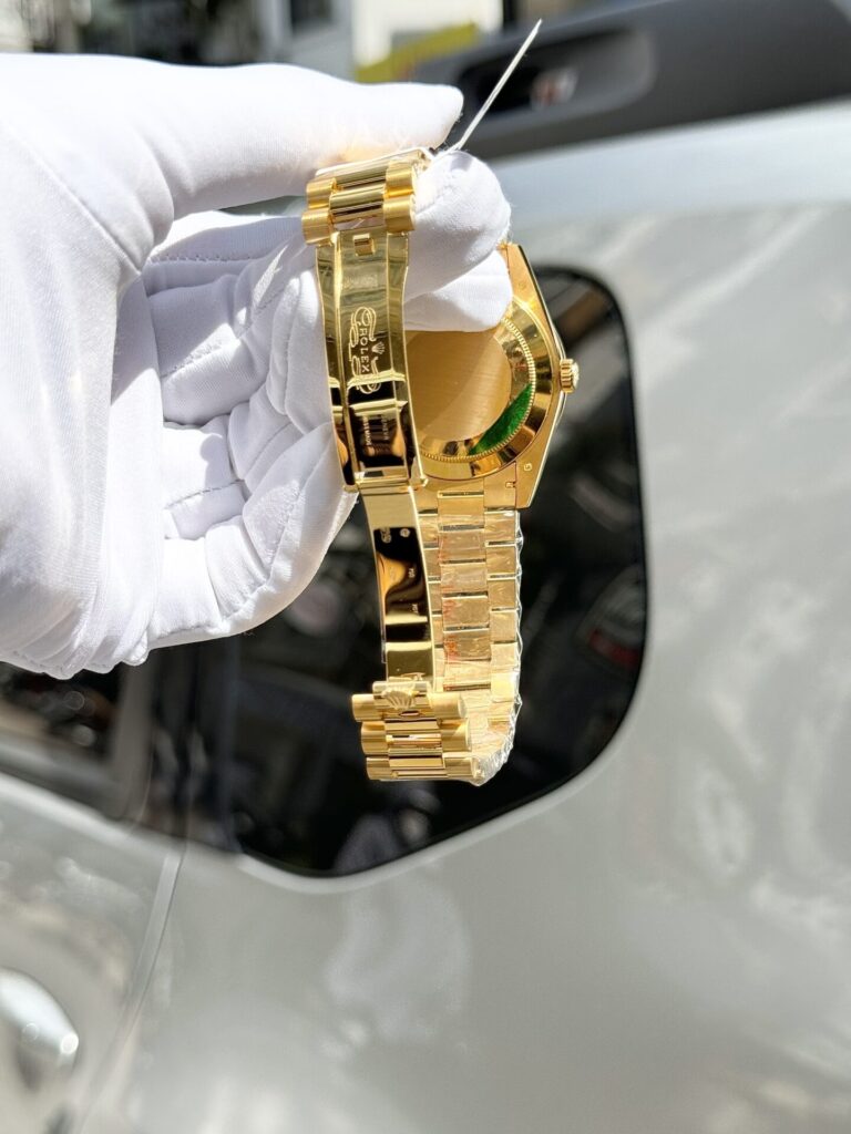 Đồng Hồ Kim Cương Rolex Day-Date Độ Moissanite Baguette GM V2 40mm (1)