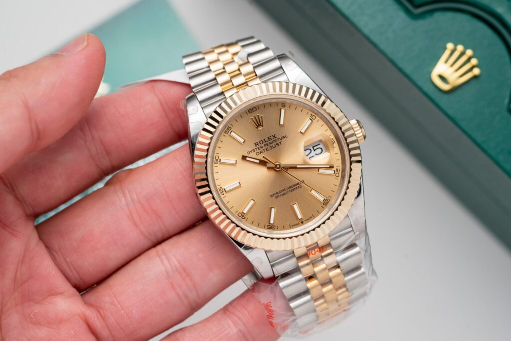 Đồng Hồ Rolex DateJust Bọc Vàng Mặt Vàng Champagne GM Factory 41mm (8)