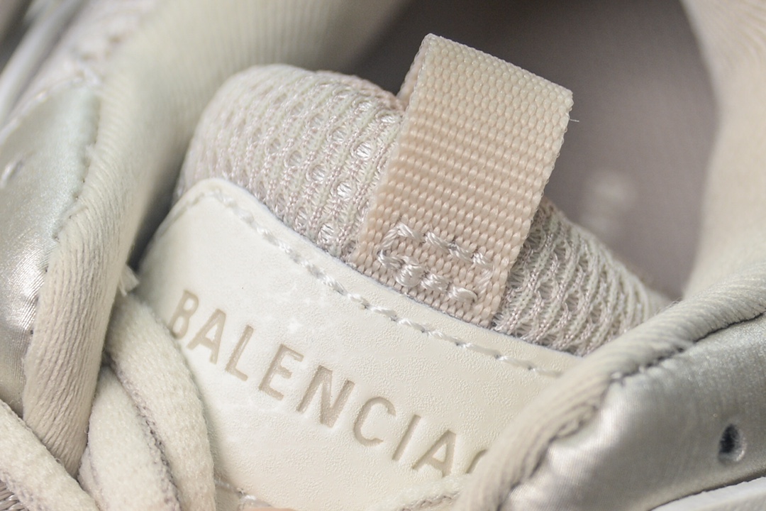 Balenciaga Track Recycled Sole Trainer in Beige、mysite、Cacoeks