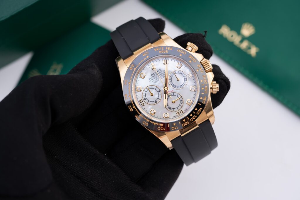 Đồng Hồ Rolex Cosmograph Daytona Độ Mặt Vỏ Trai Clean 40mm (2)