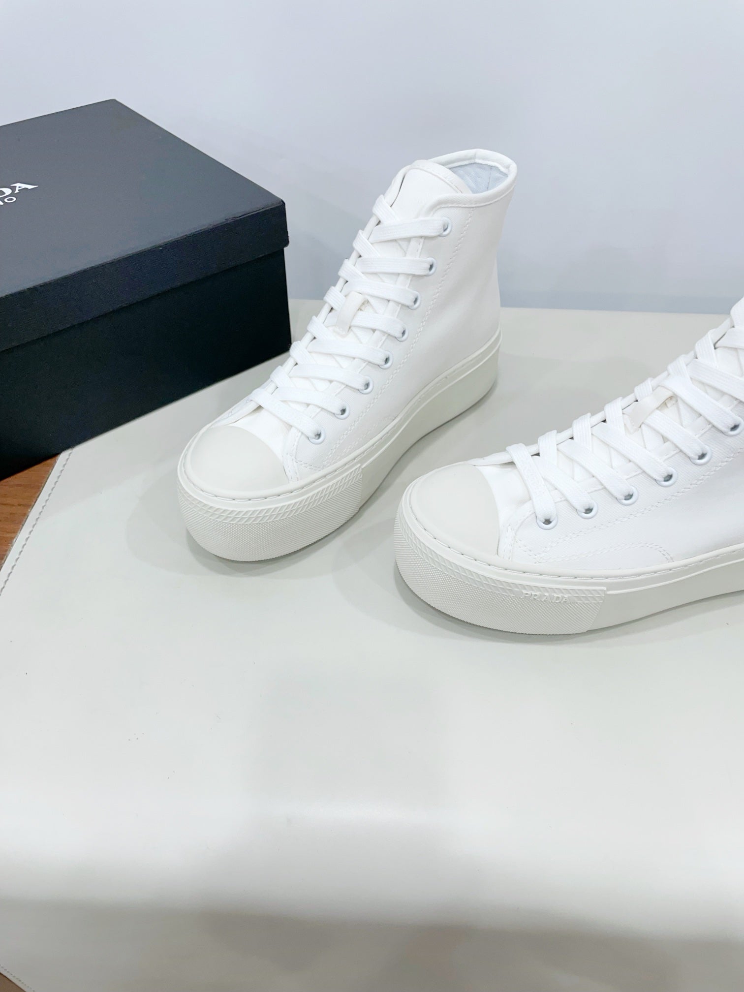 HIGH-TOP SEANKERS IN WHITE CANVAS、mysite、Cacoeks