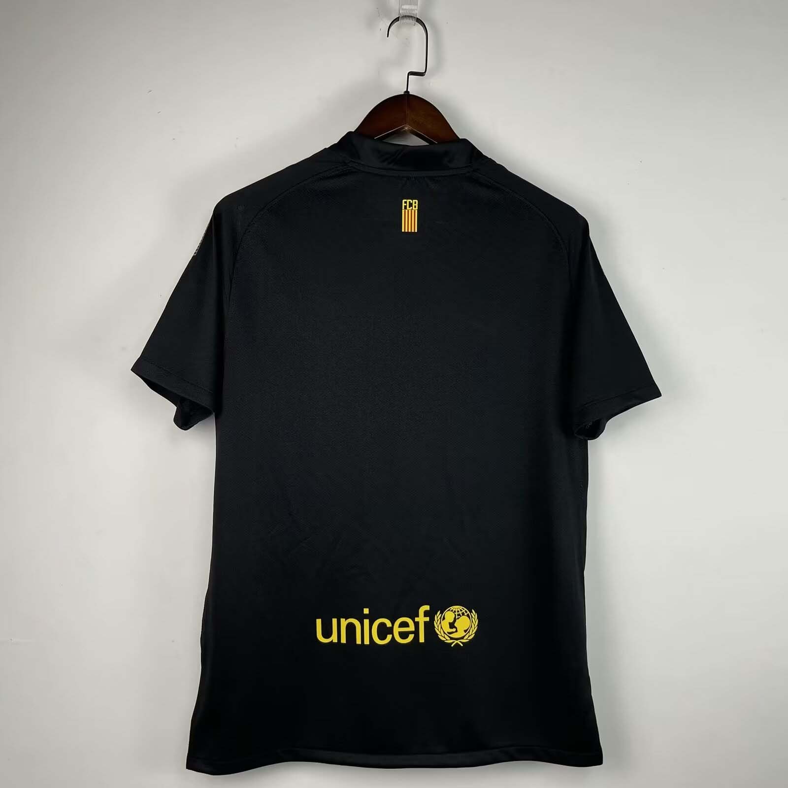 2011/2012 Retro Barcelona Away Football Shirt 1:1 Thai Quality:football jersey mysite: unitedjerseyfootball 邓江浪:football