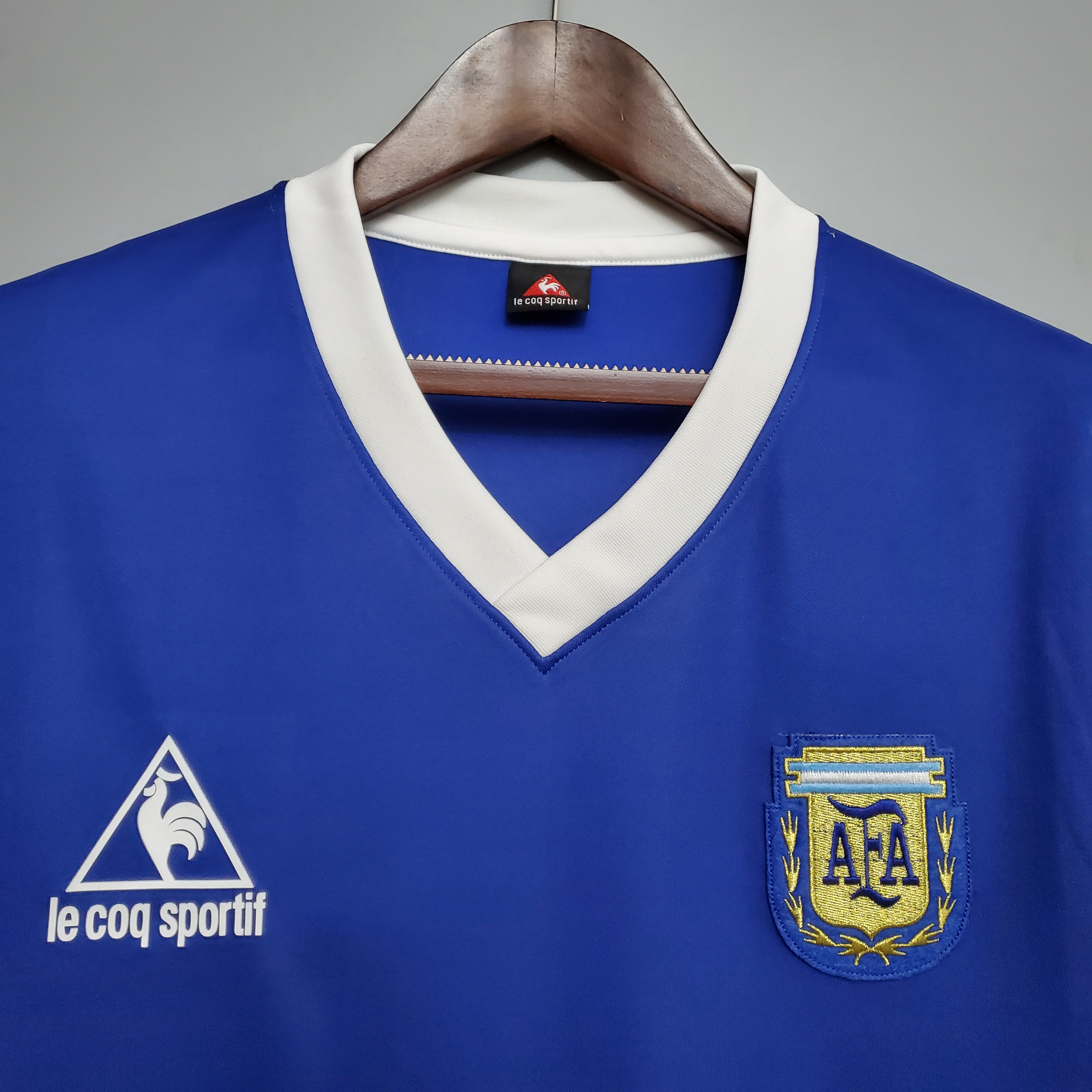 Higojerseys-Retro Argentina 1986 Away Stadium Jersey