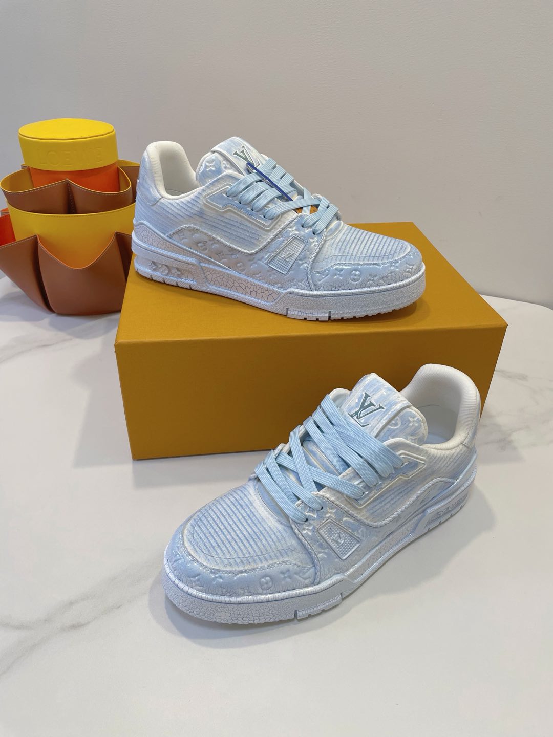 LV TRAINER MAXI SNEAKER IN WHITE MIX LIGHT BLUE EMBOSSED CALFSKIN、mysite、Cacoeks